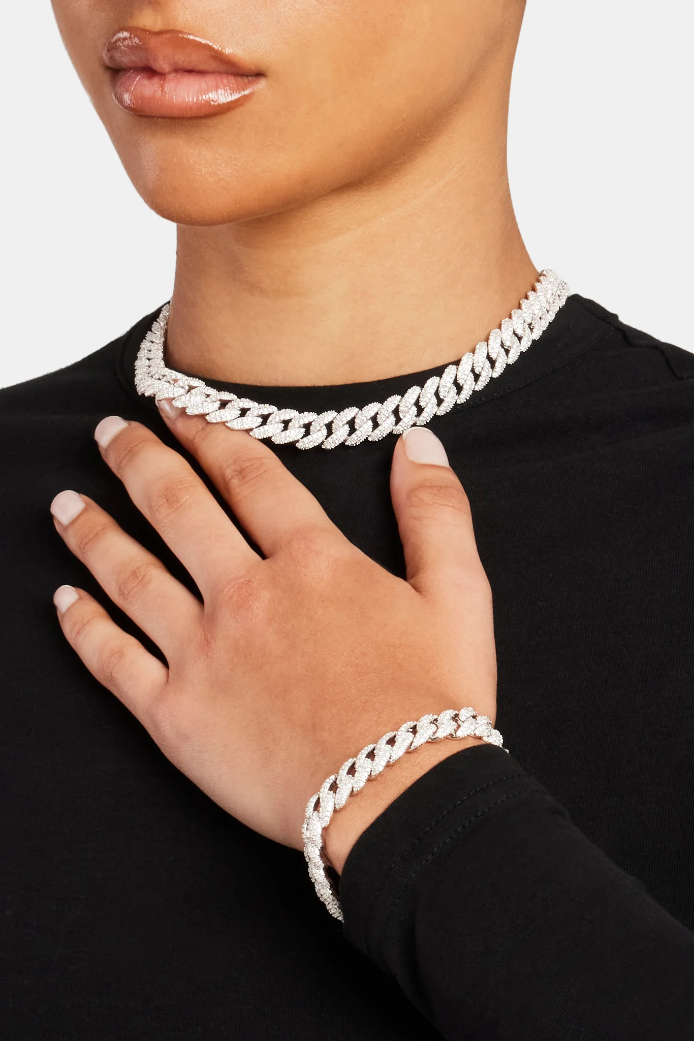 10mm Iced Cuban Link Chain - Image 4