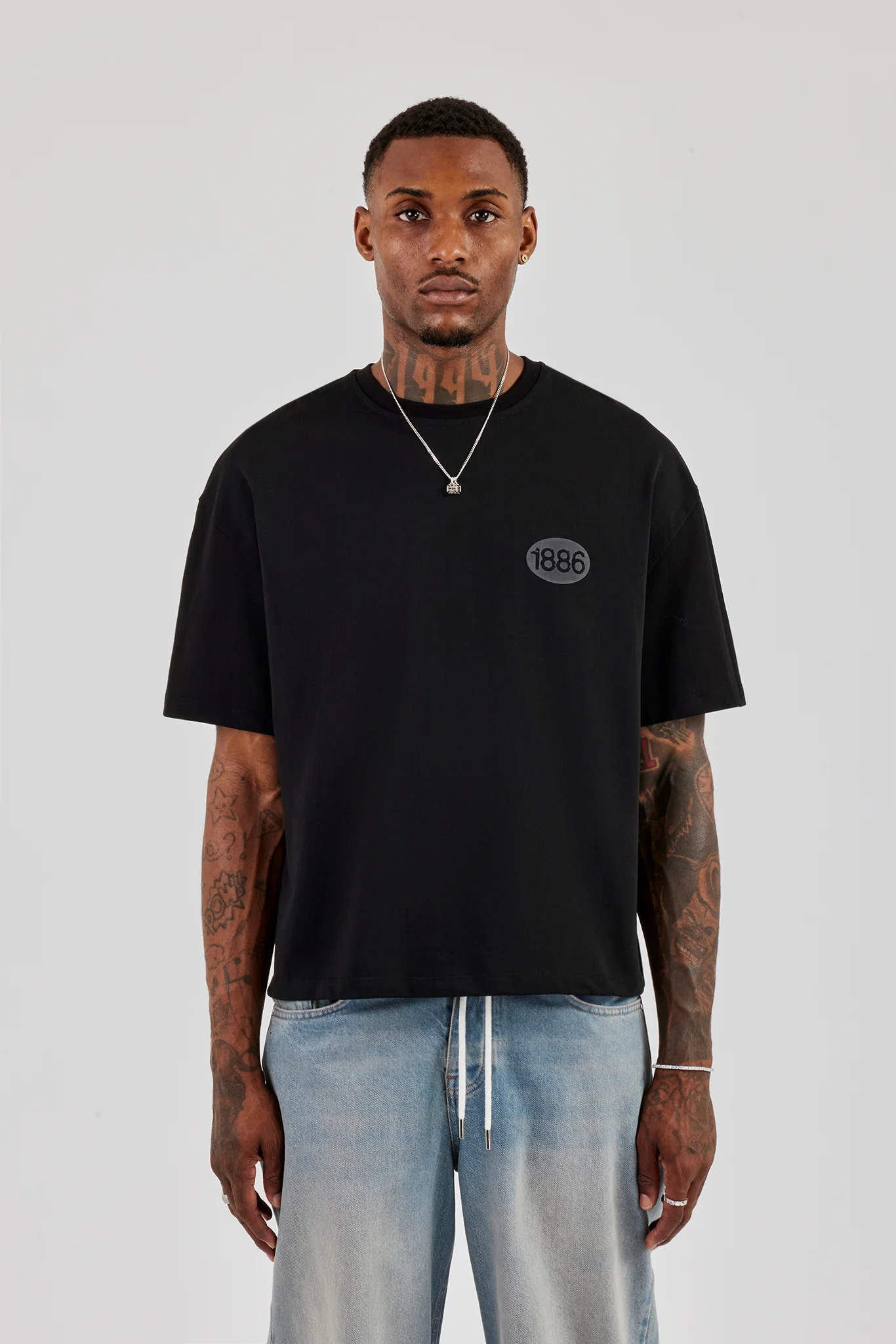 1886 Puff Print Boxy T-Shirt - Black - Image 2