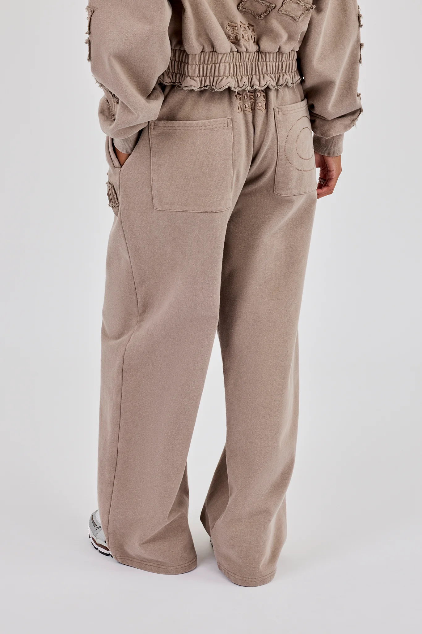 Applique Baggy Wide Leg Jogger - Washed Taupe - Image 3