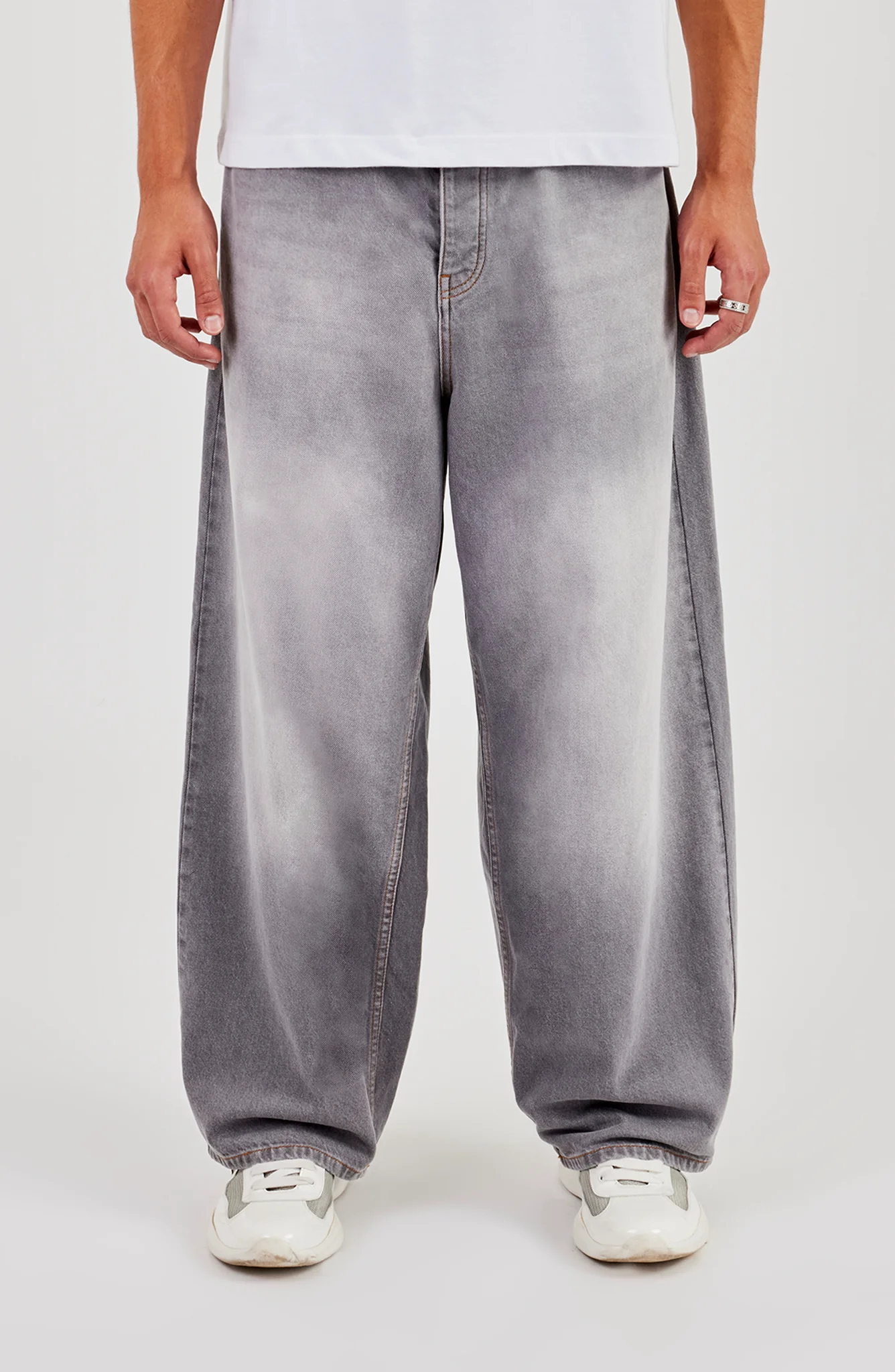 Baggy Fit Jean - Washed Grey - Image 2