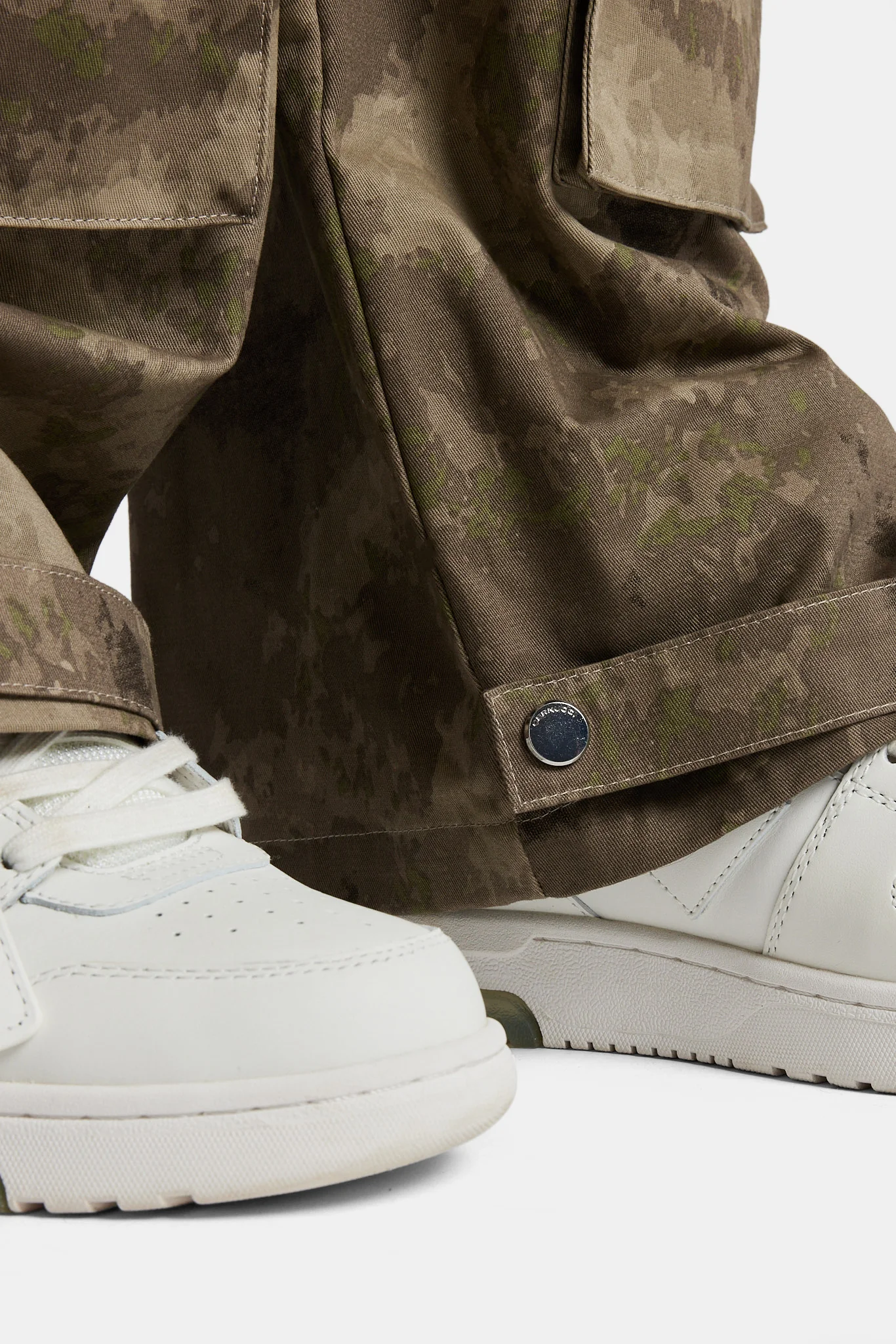 Baggy Multi Pocket Camo Cargo Trouser - Camo - Image 4