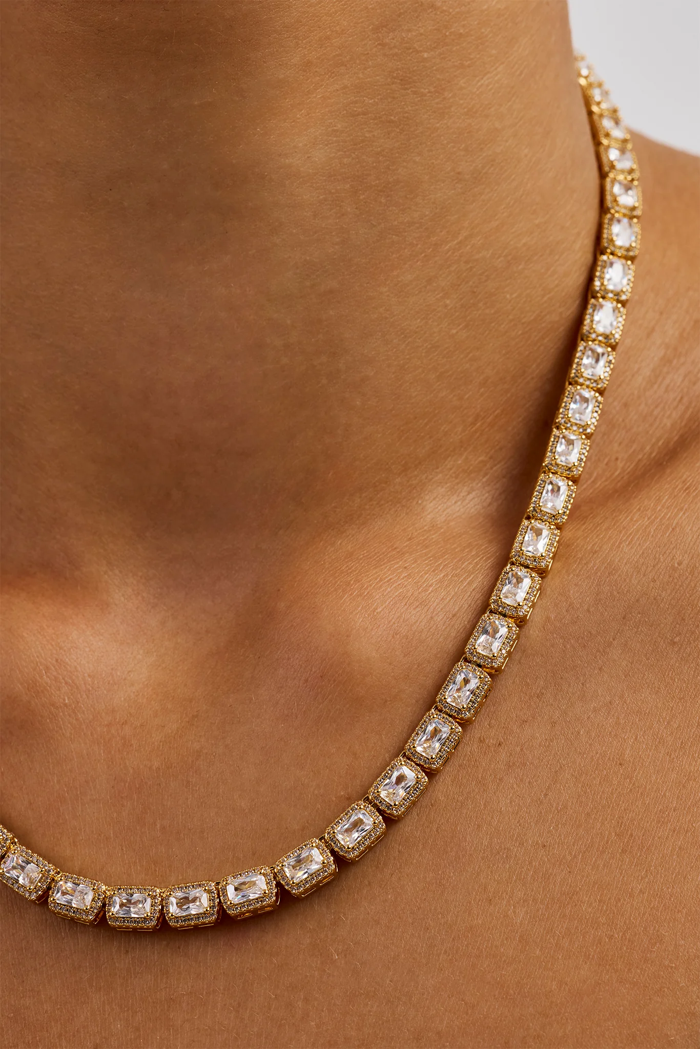 Baguette Cluster Chain - 5mm - Gold - Image 3