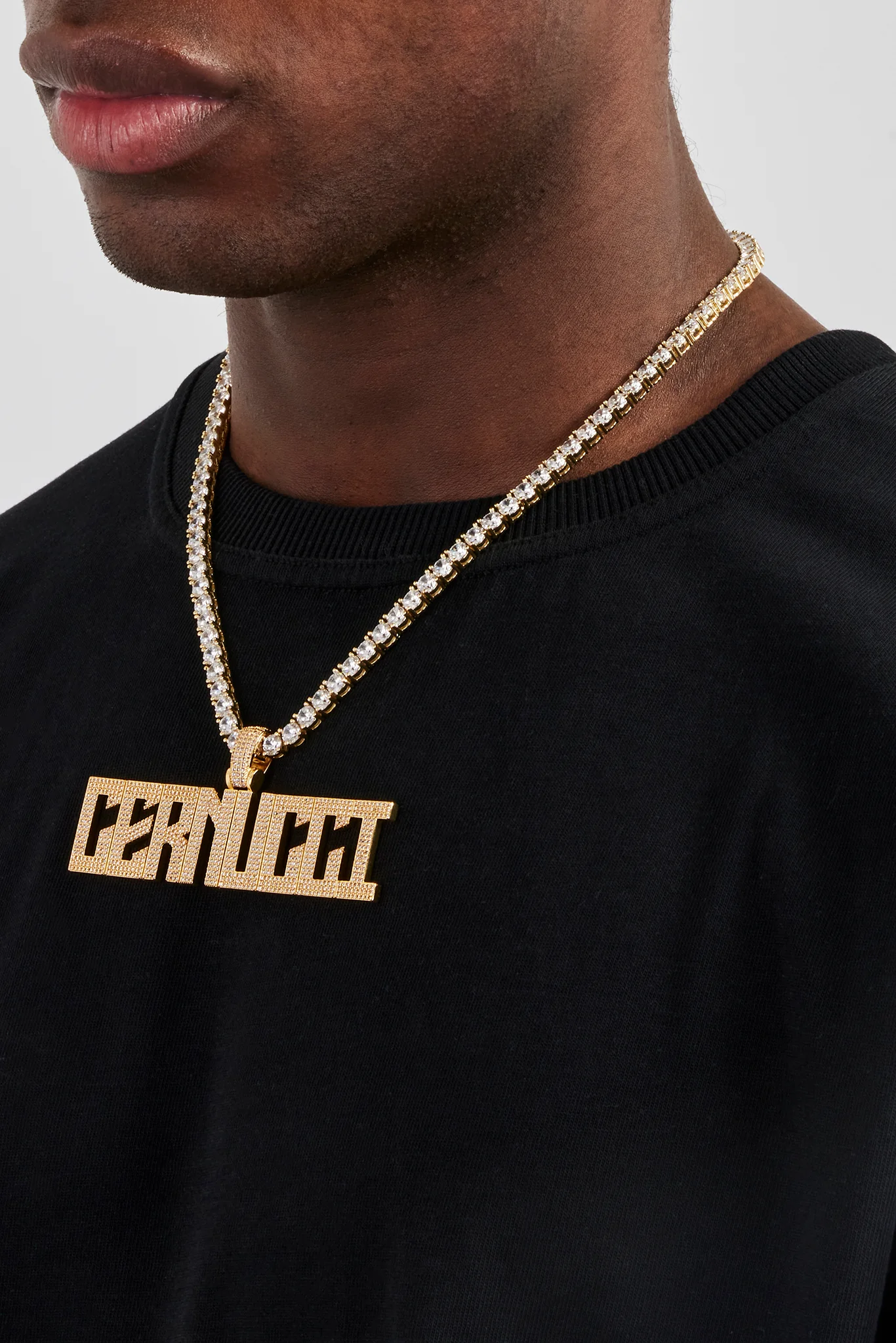Calvera Font Pendant - 22mm - Gold - Image 3