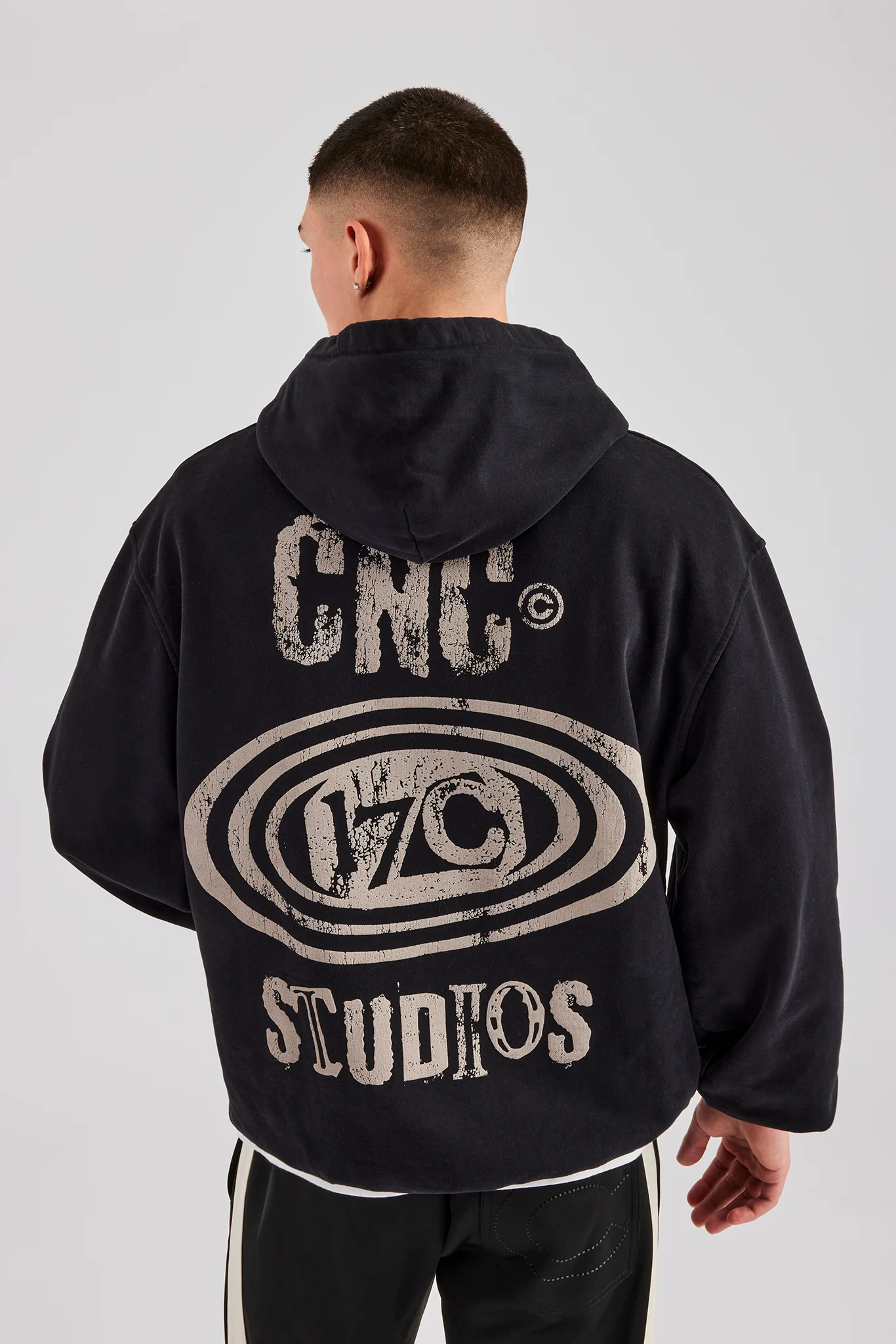 Cernucci 17 Studios Oversized Hoodie - Black - Image 4