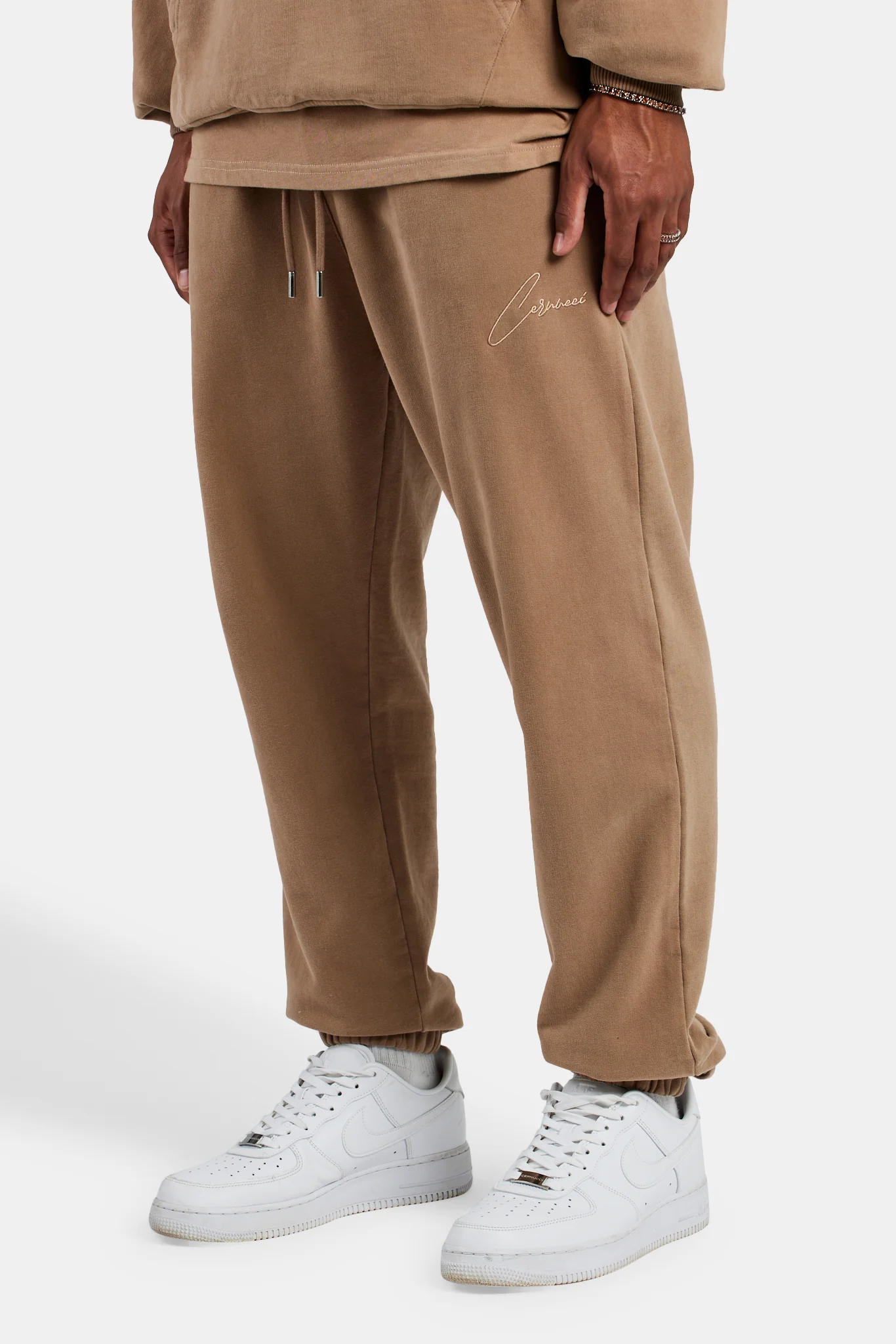 Cernucci Cuffed Jogger - Coffee - Image 3