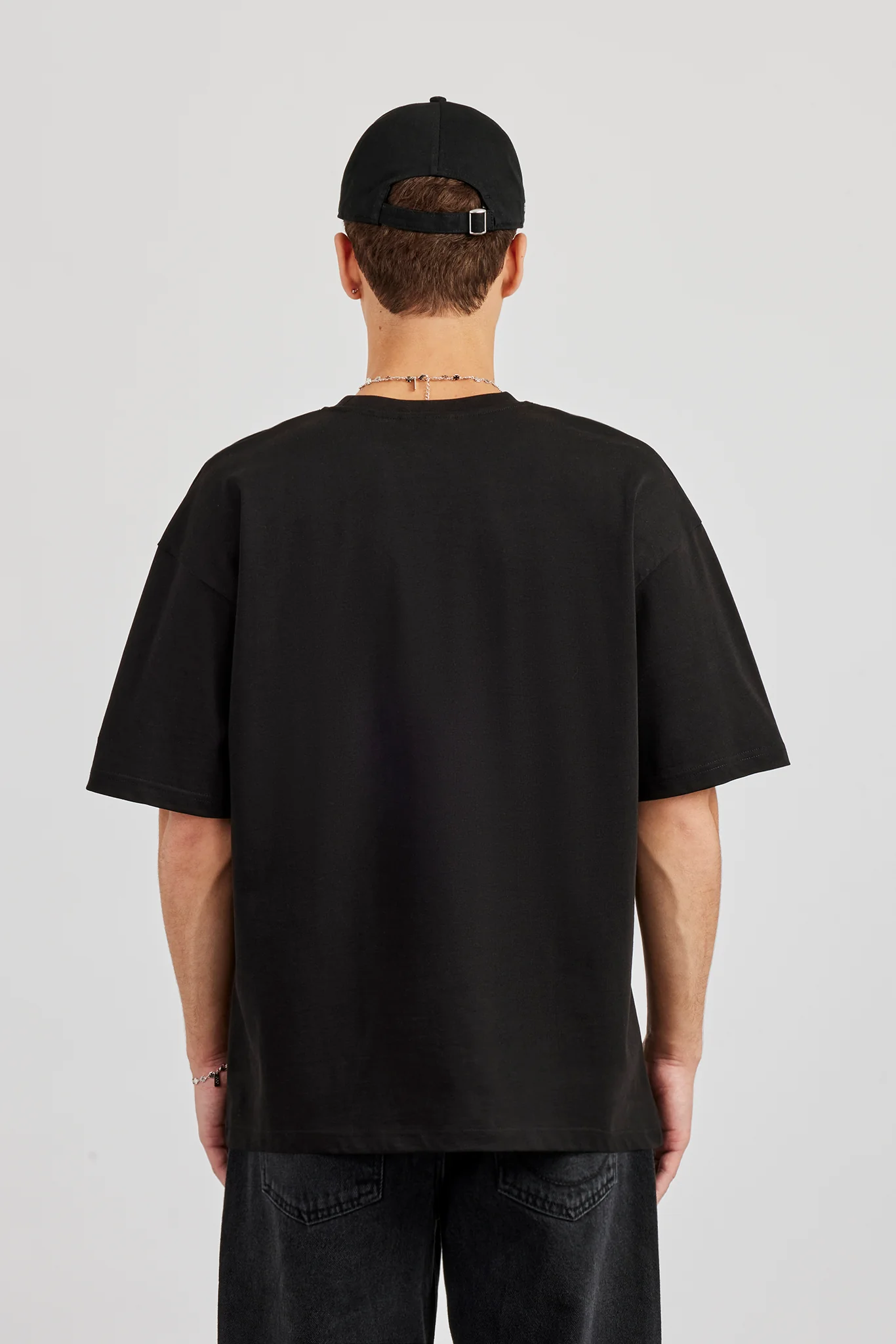 Cernucci Oversized T-Shirt - Black - Image 4