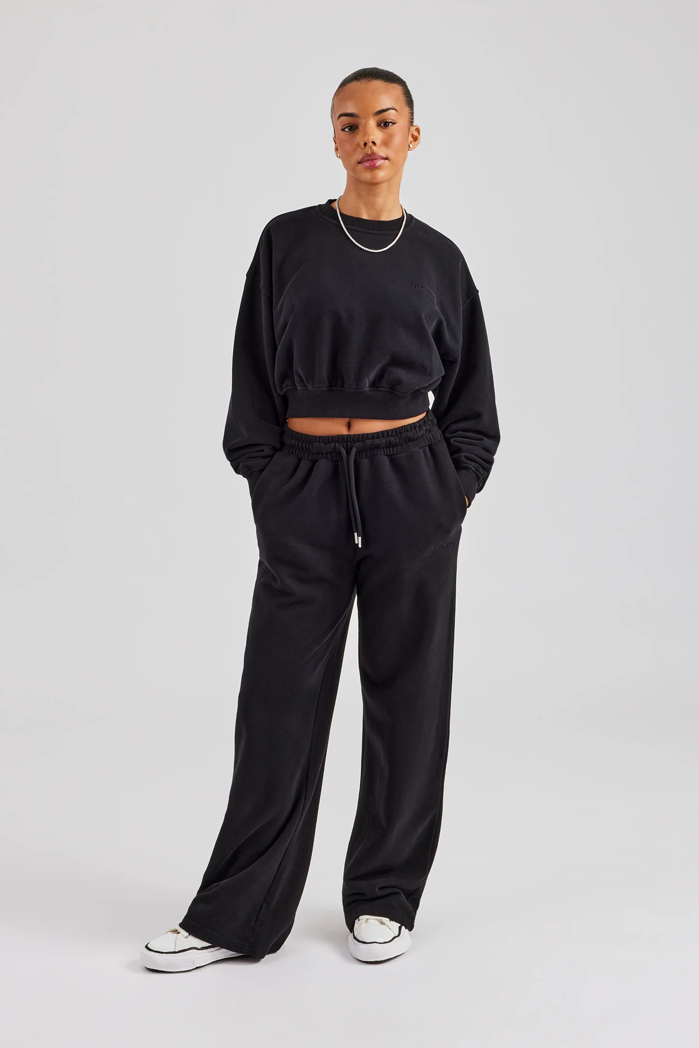 Cernucci Cropped Sweatshirt & Jogger - Black - Image 2