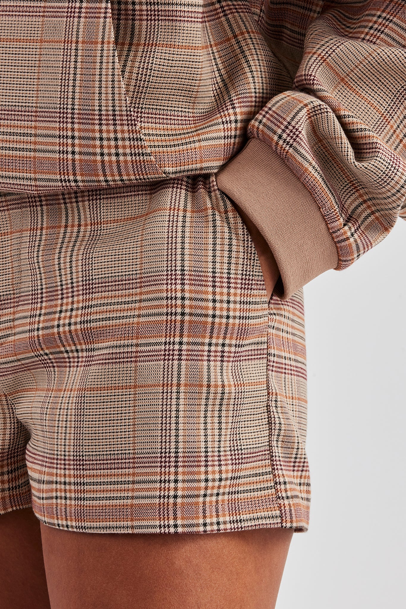 Check Short - Brown - Image 4