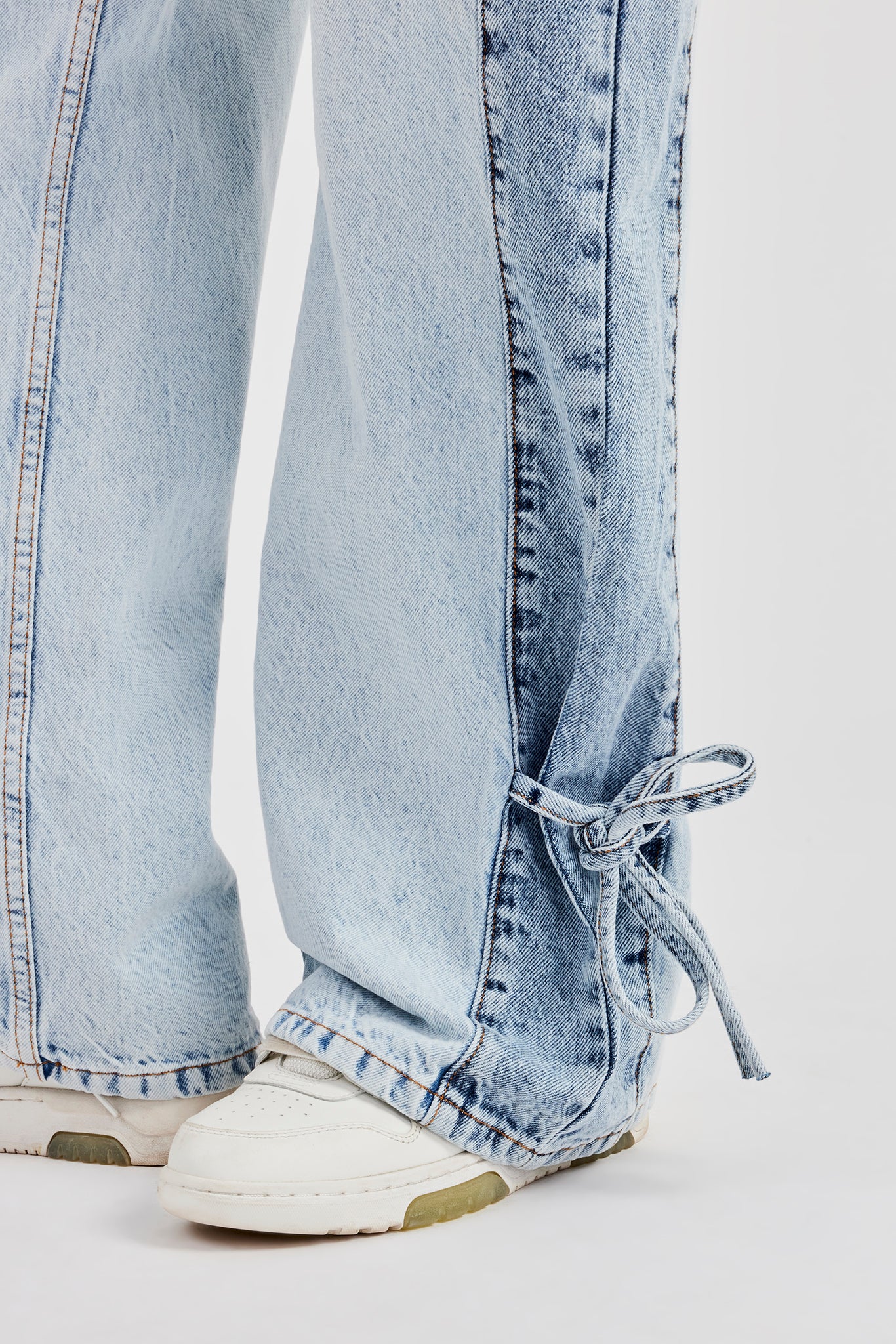 Contrast Panel Tie Bottom Baggy Jean - Ice Blue - Image 4
