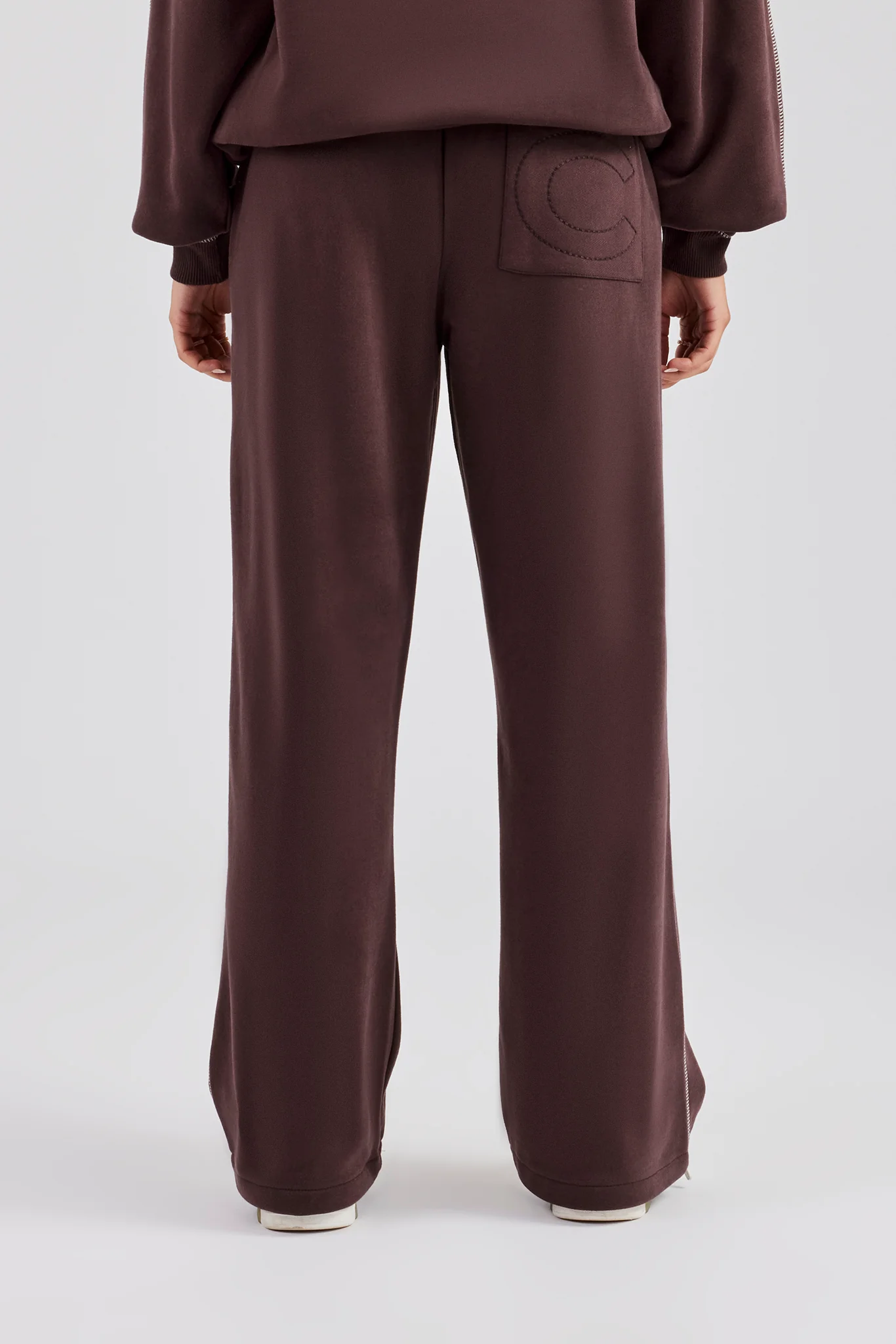 Contrast Stitch Pearl Jogger - Chocolate - Image 4