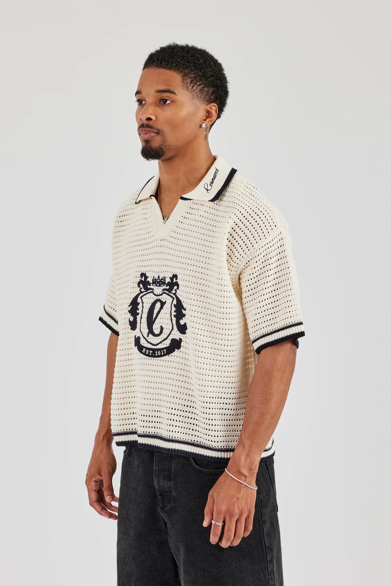 Crest Embroidered Knit Polo - Off White - Image 3