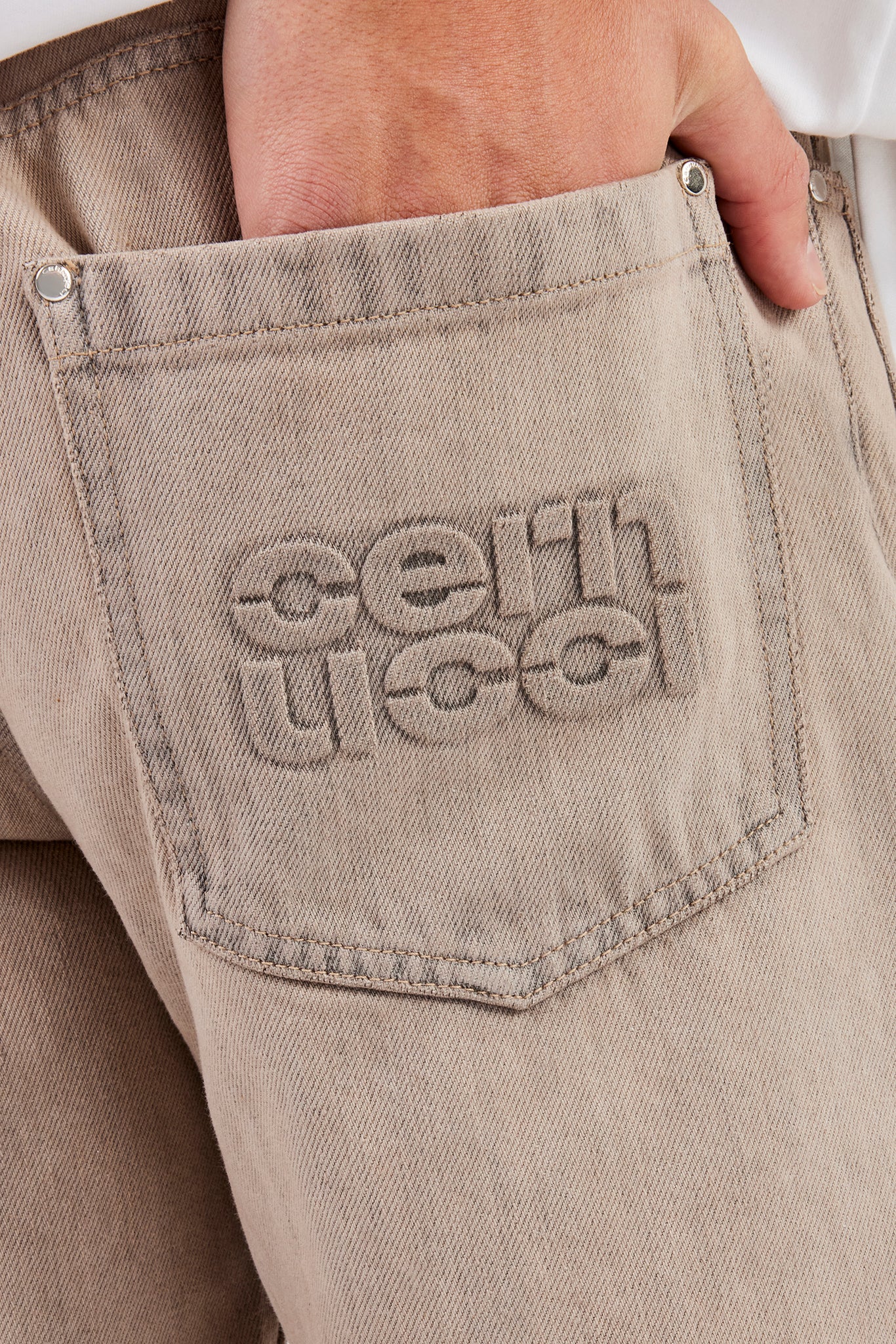 Embossed Relaxed Jean - Washed Stone - Image 4