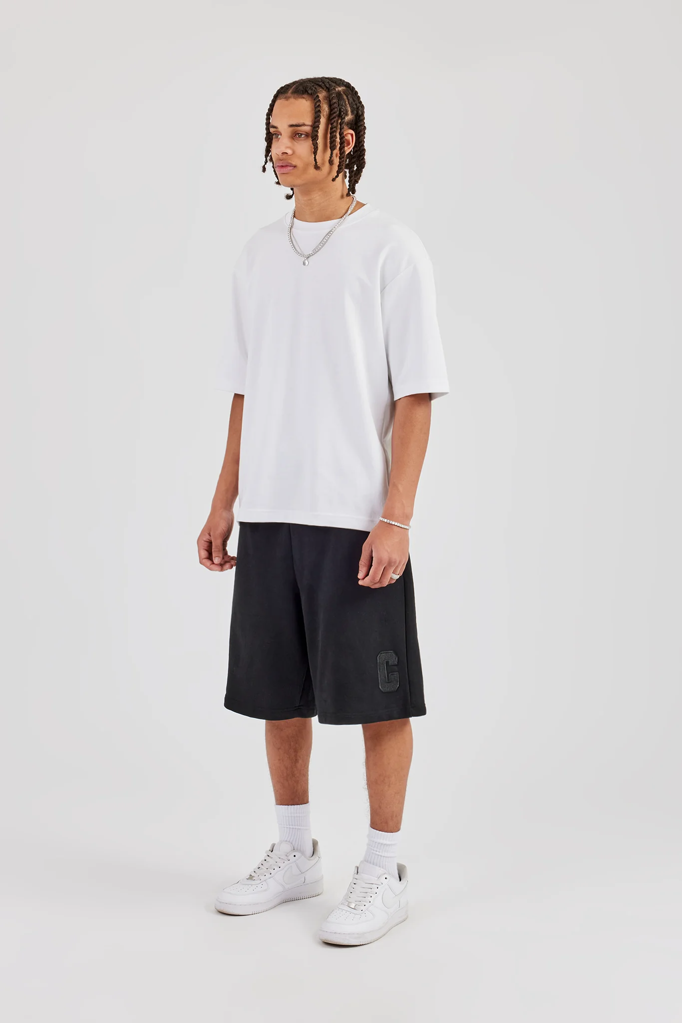 Embroidered C Jort - Black - Image 4