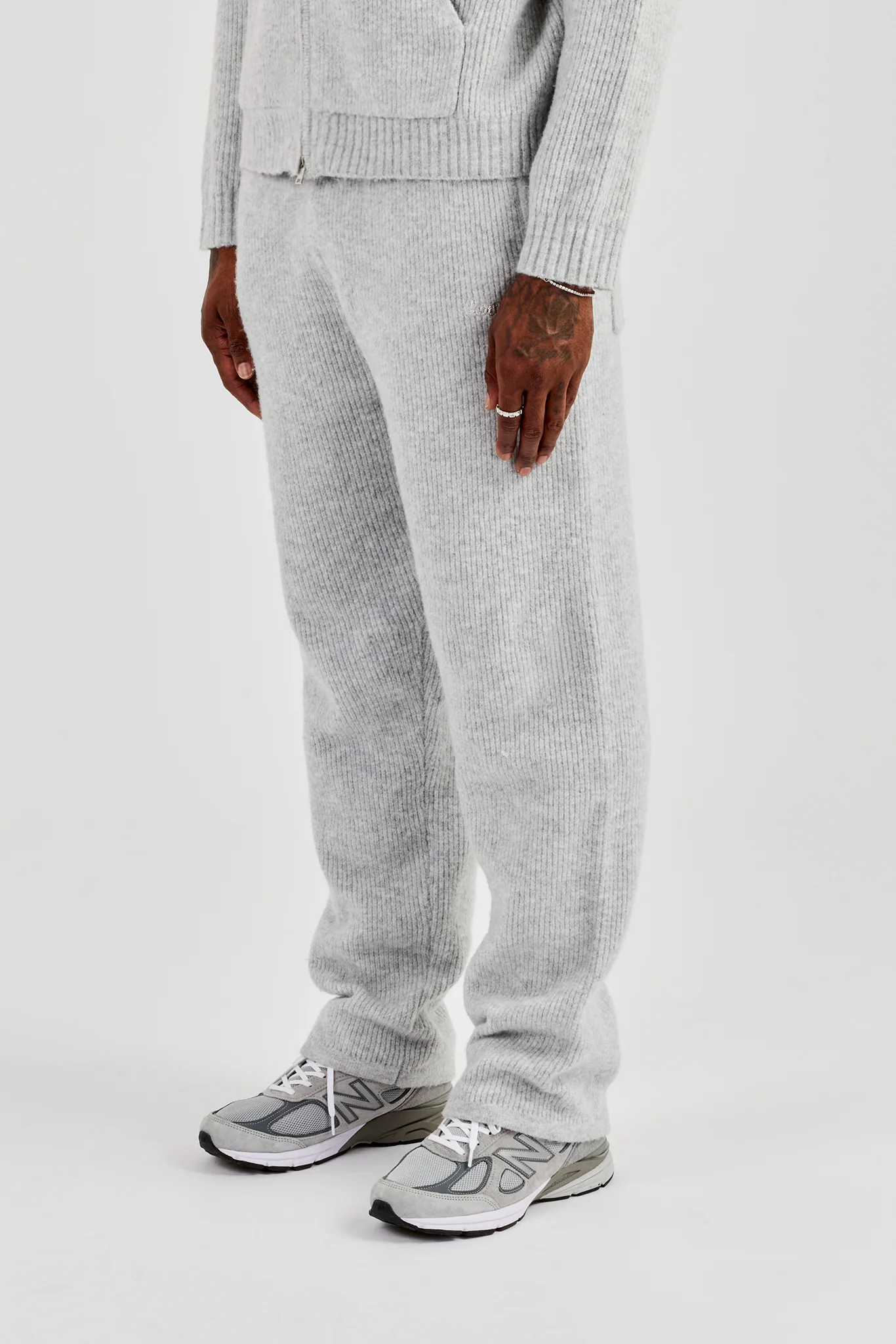 Embroidered Knitted Jogger - Light Grey - Image 3