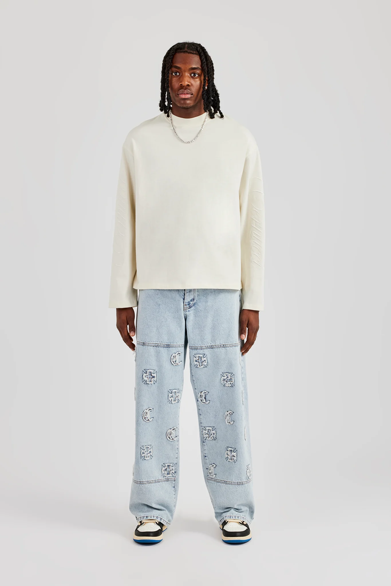 Etched Motif Baggy Fit Jean - Light Blue - Image 4