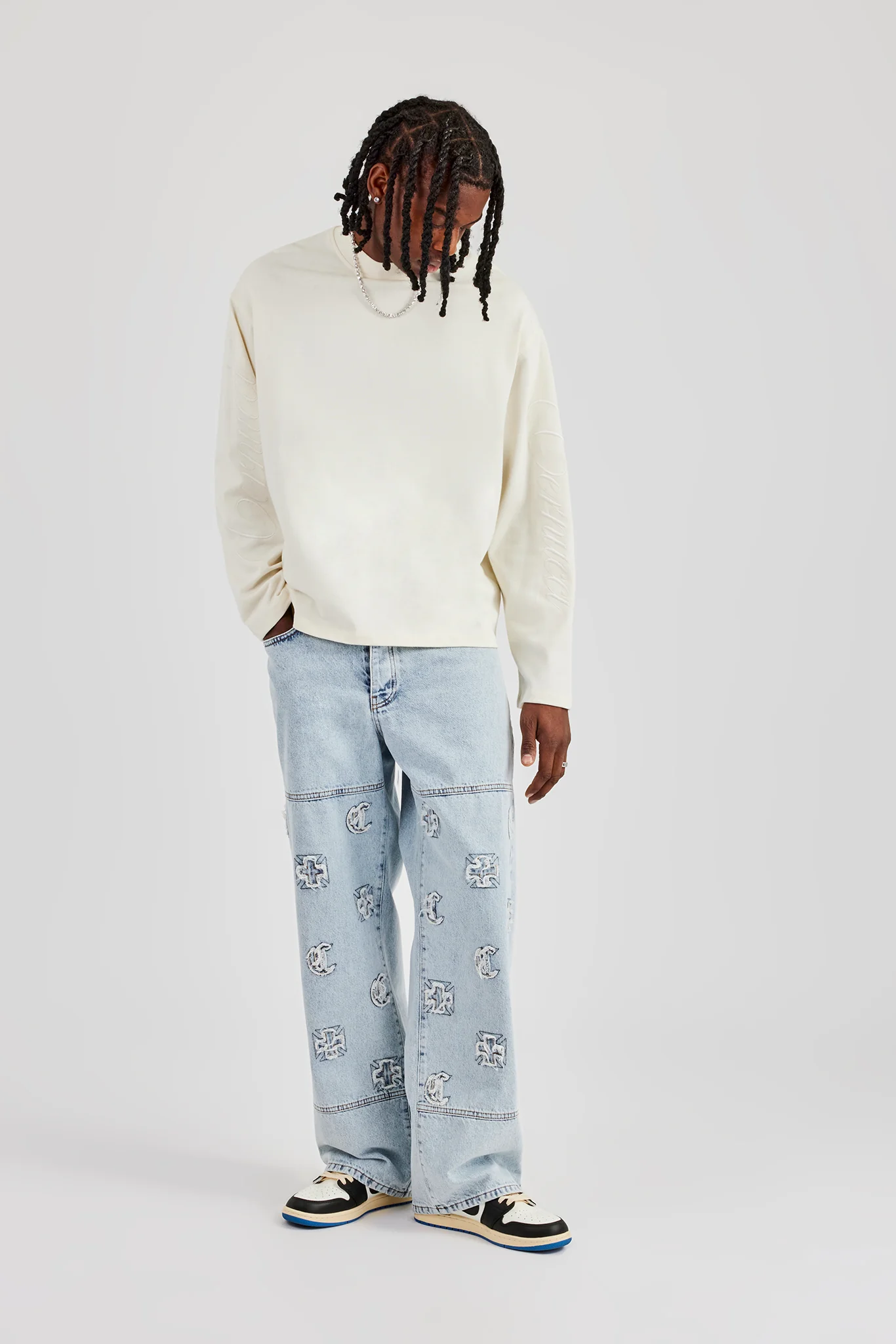 Etched Motif Baggy Fit Jean - Light Blue - Image 5