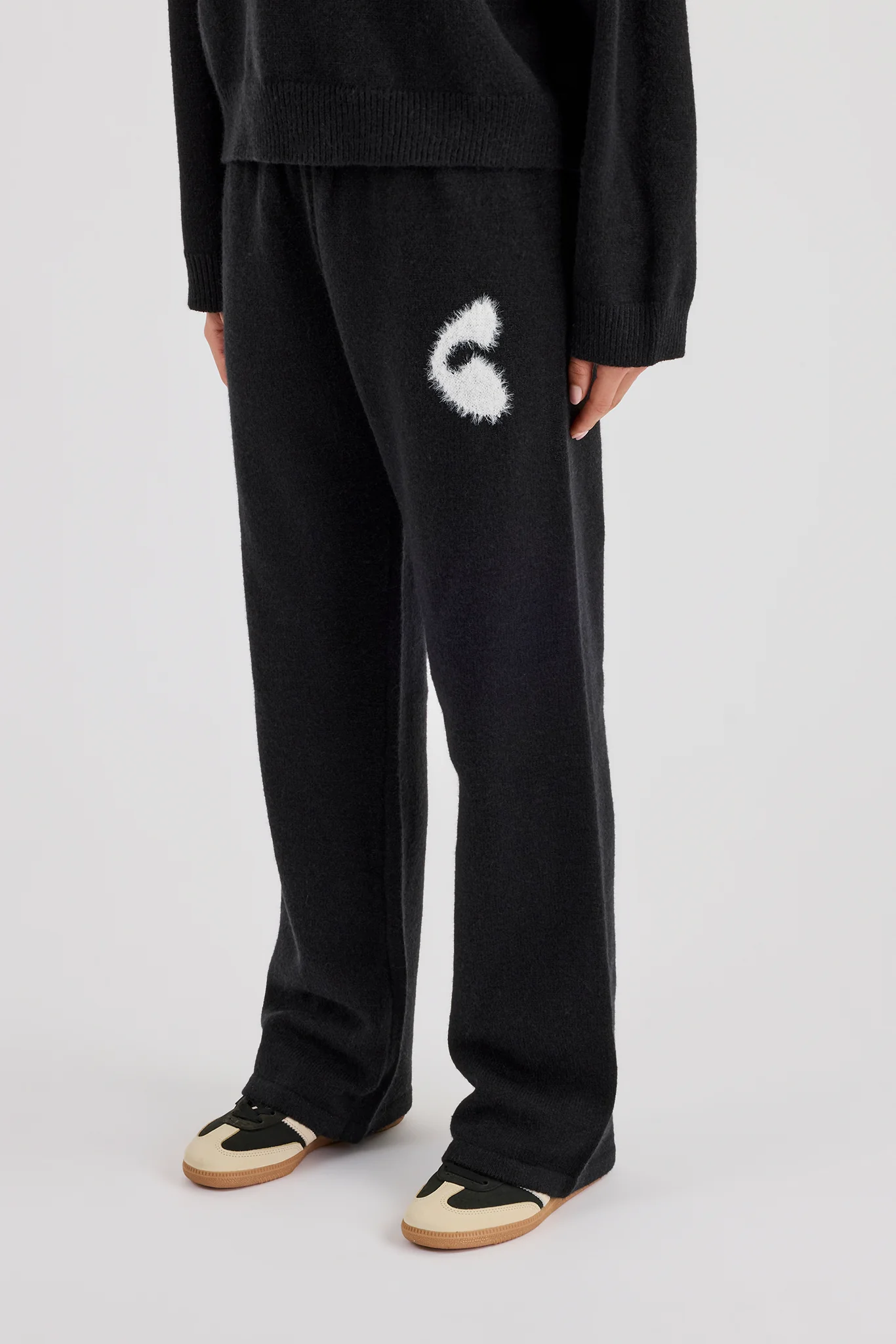 Fluffy Intarsia Wide Leg Jogger - Black