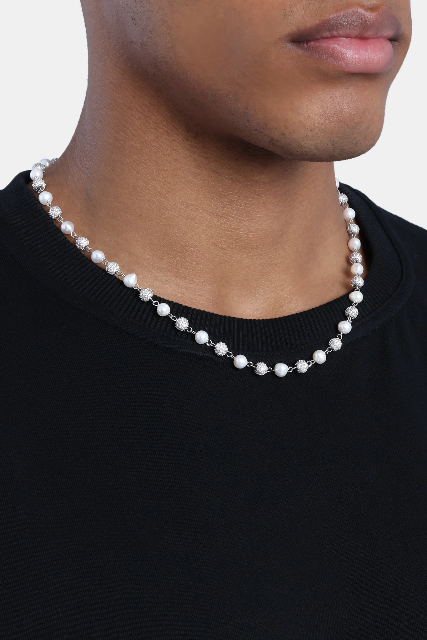 Freshwater Pearl & Ice Ball Necklace - White - Image 4