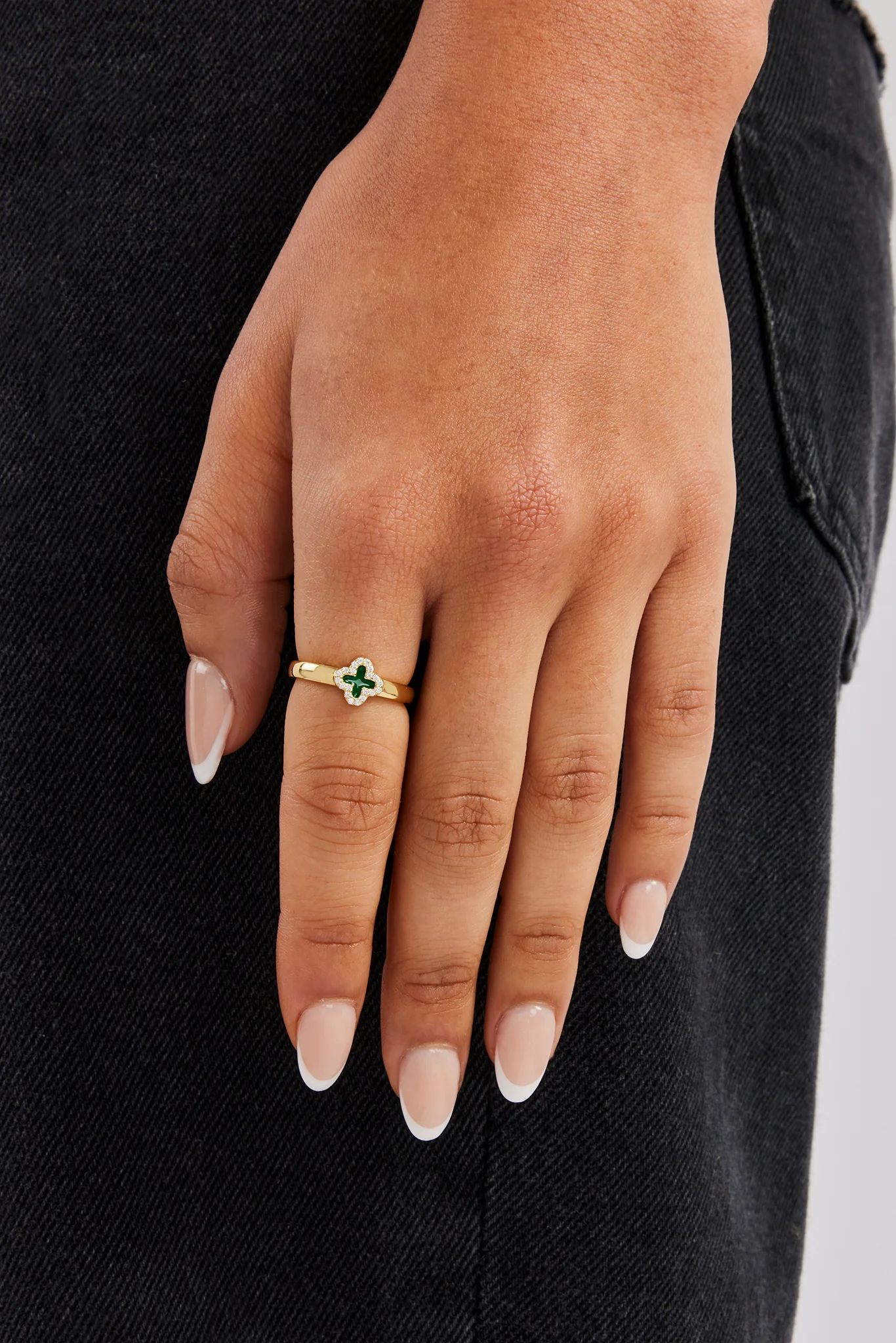 Green Motif Band Ring - 6mm - Image 2