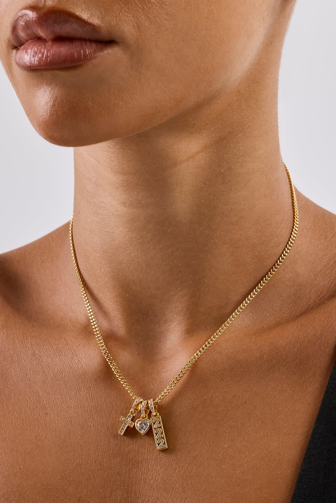 Heart Triple Motif Necklace - 12mm - Gold - Image 3