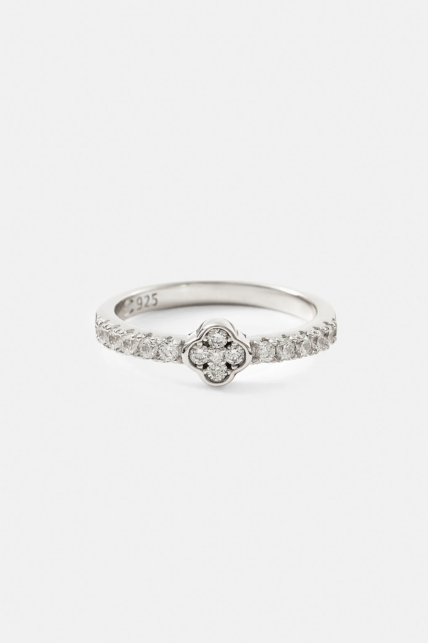 Iced Motif Ring - 6mm - Image 3