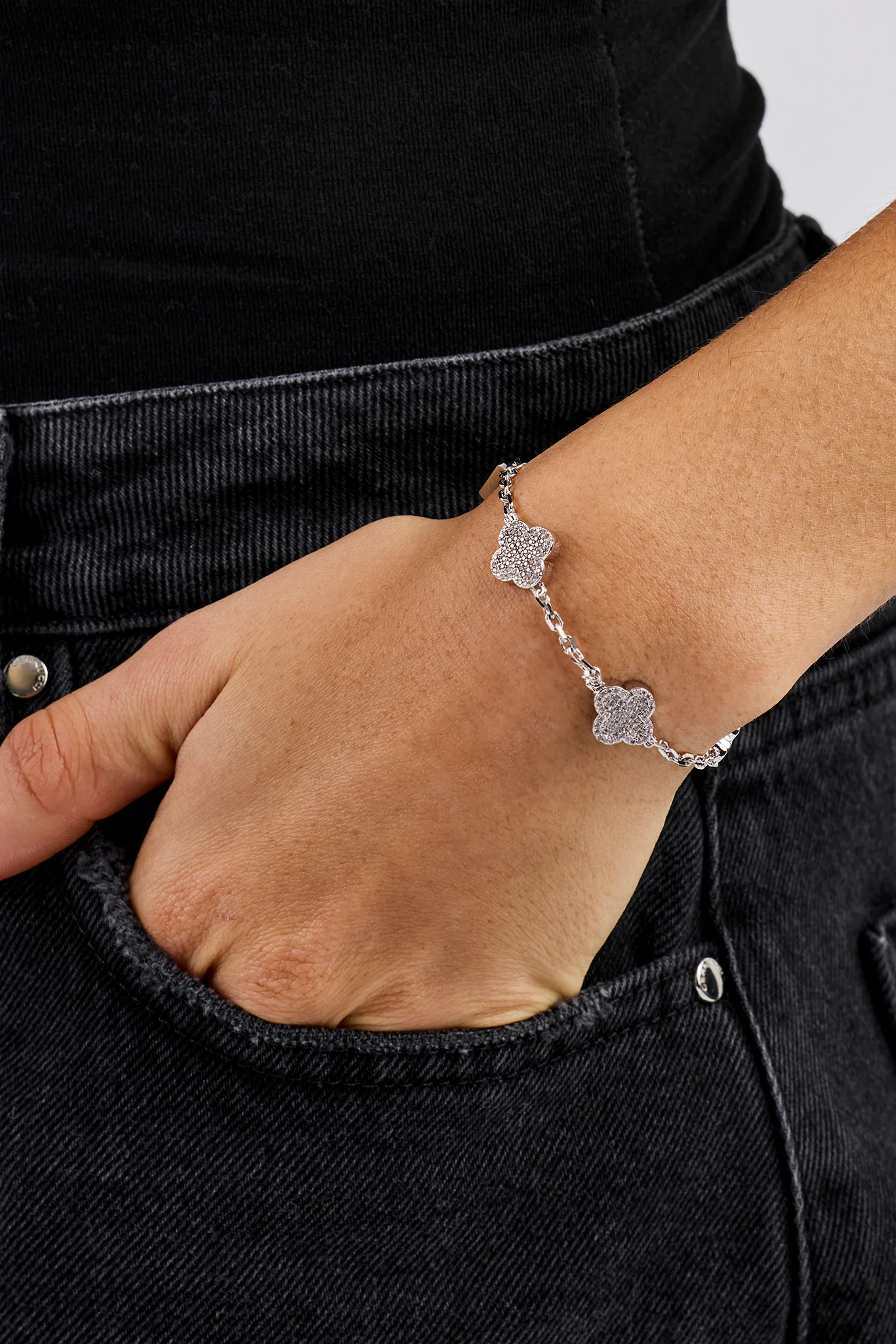 Iced Motif Rolo Link Bracelet - 12mm - White - Image 2