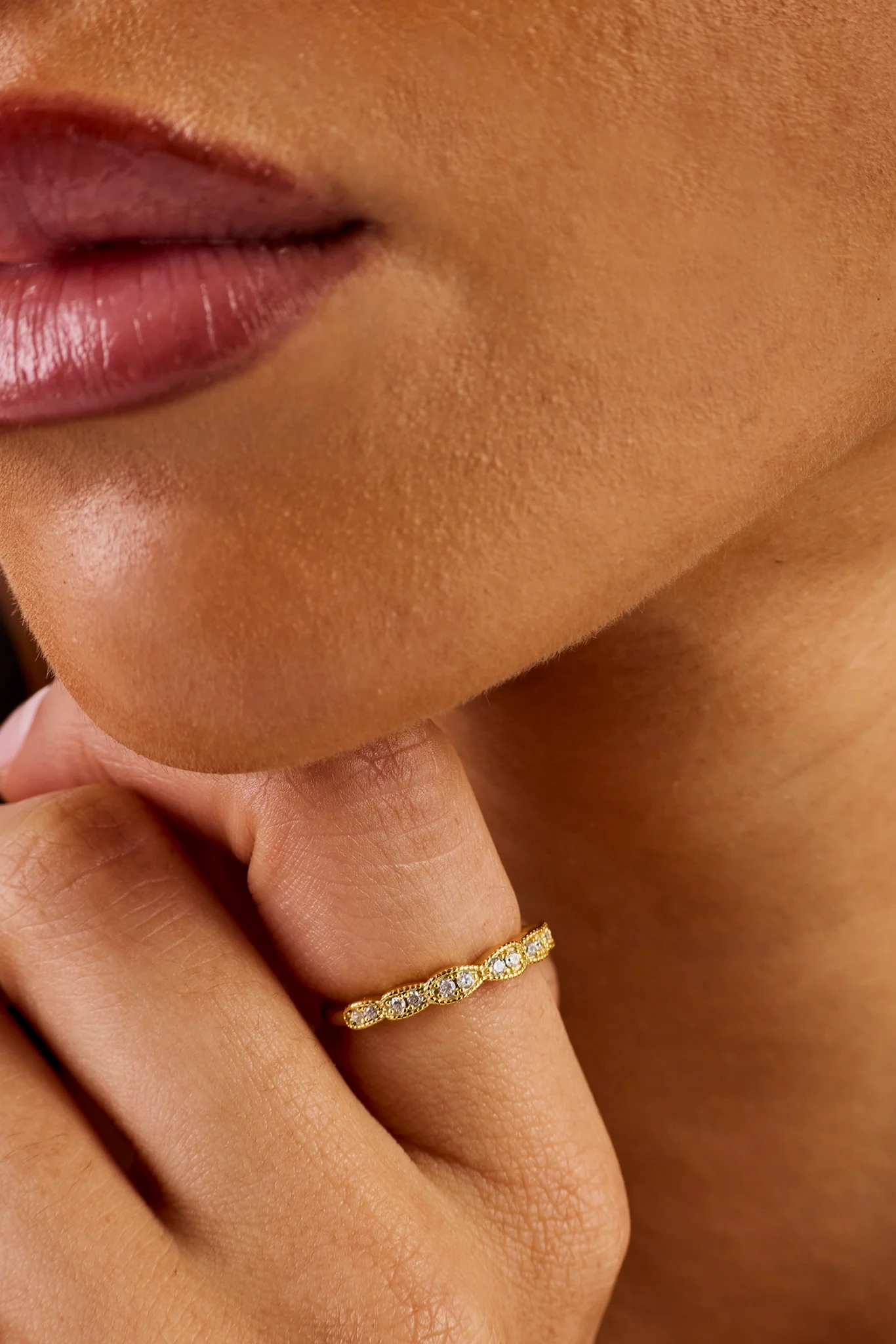 Iced Pear Band Ring - 3mm - Gold - Image 2