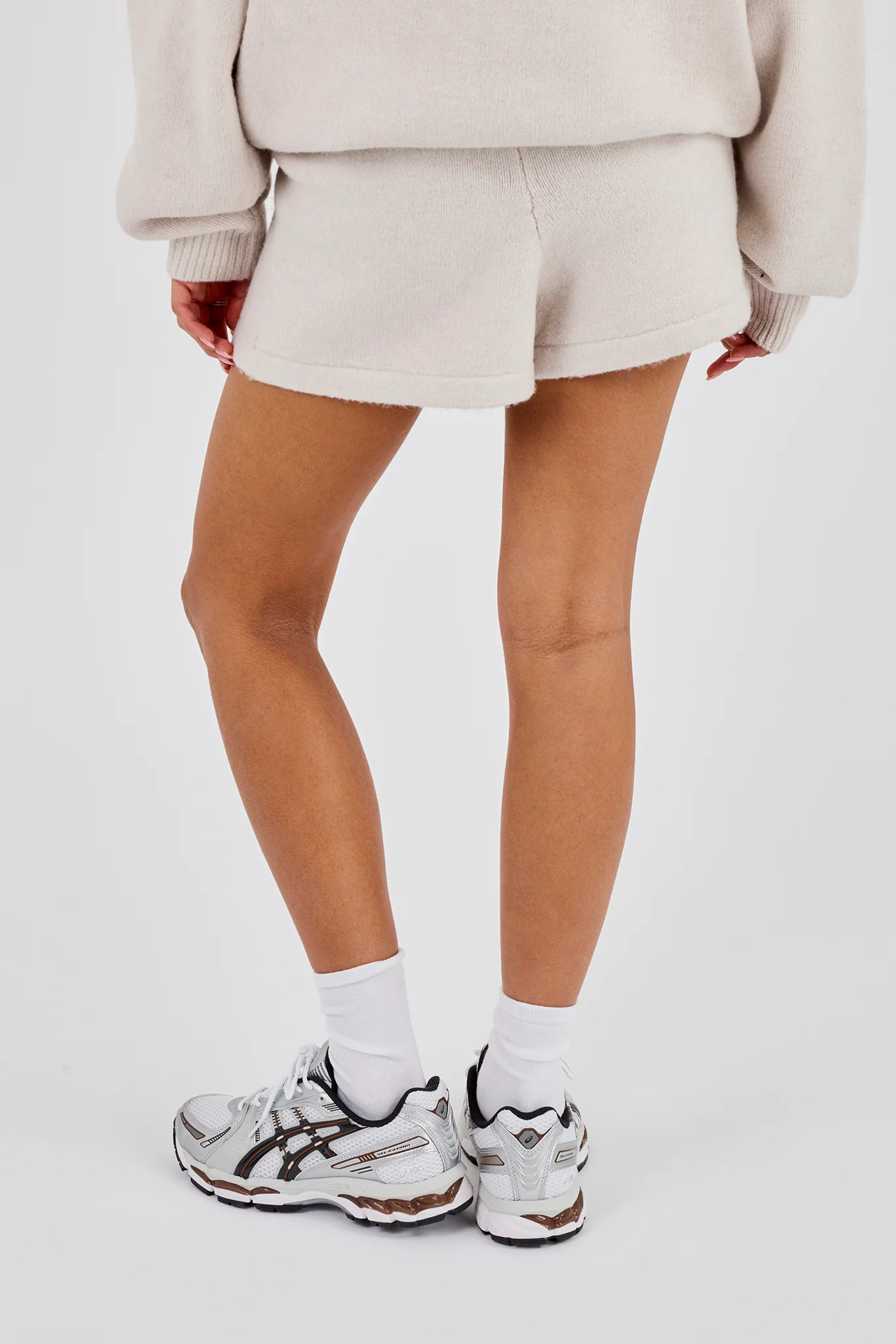Knitted C Short - Oatmeal - Image 3