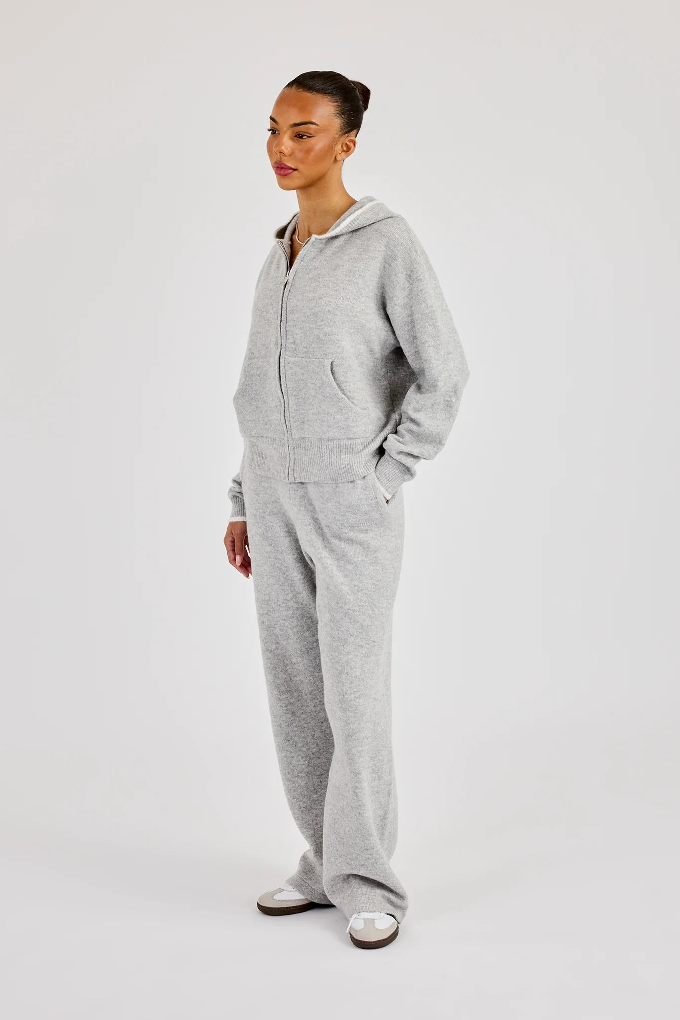 Knitted Zip Through & Jogger With Contrast Tipping - Grey - Image 4