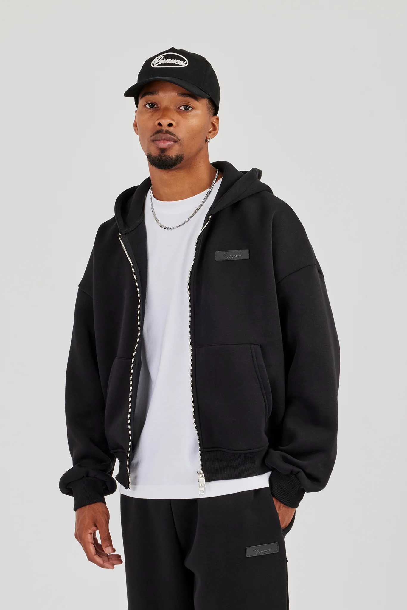 Logo Tab Zip Hoodie Black
