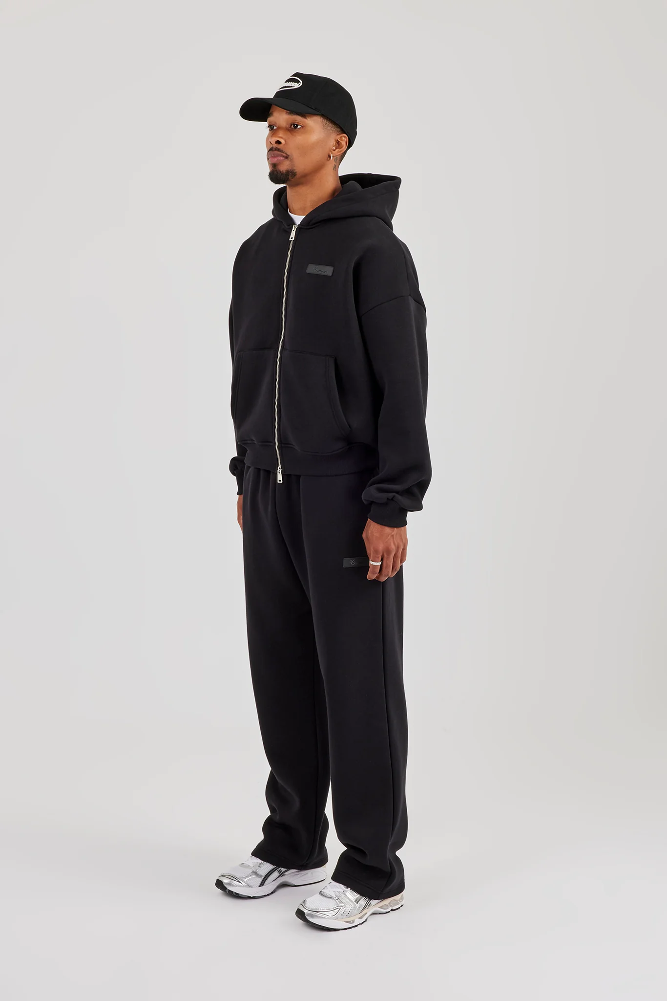 Logo Tab Zip Hoodie & Relaxed Jogger - Black - Image 2
