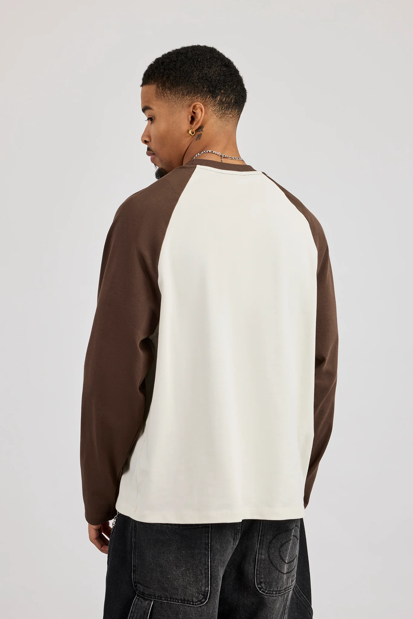 Long Sleeve Contrast Raglan T-Shirt - Off White - Image 4
