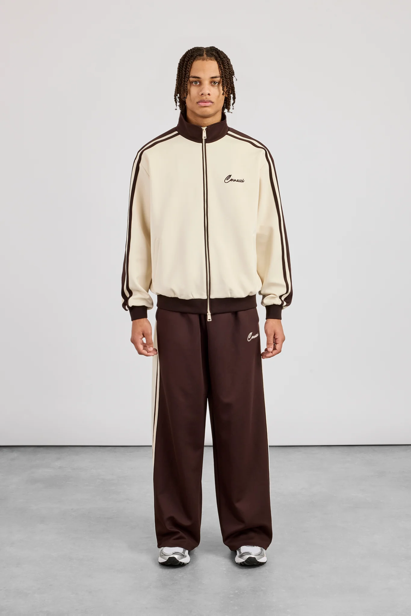 Men's Contrast Detail Track Top & Baggy Track Pant - Off White / Chocolate - Image 2