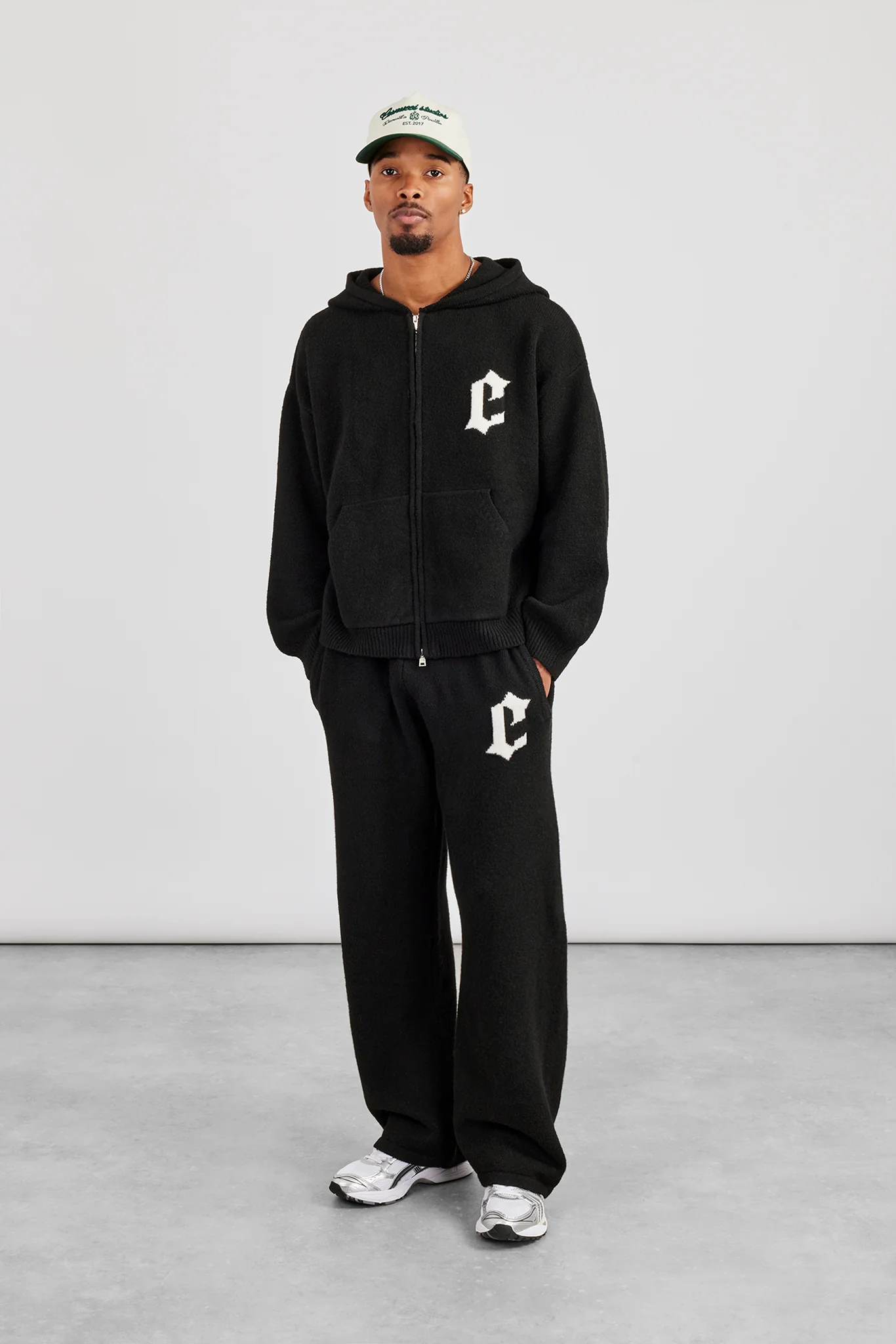 Mens C Knitted Jogger - Black - Image 2