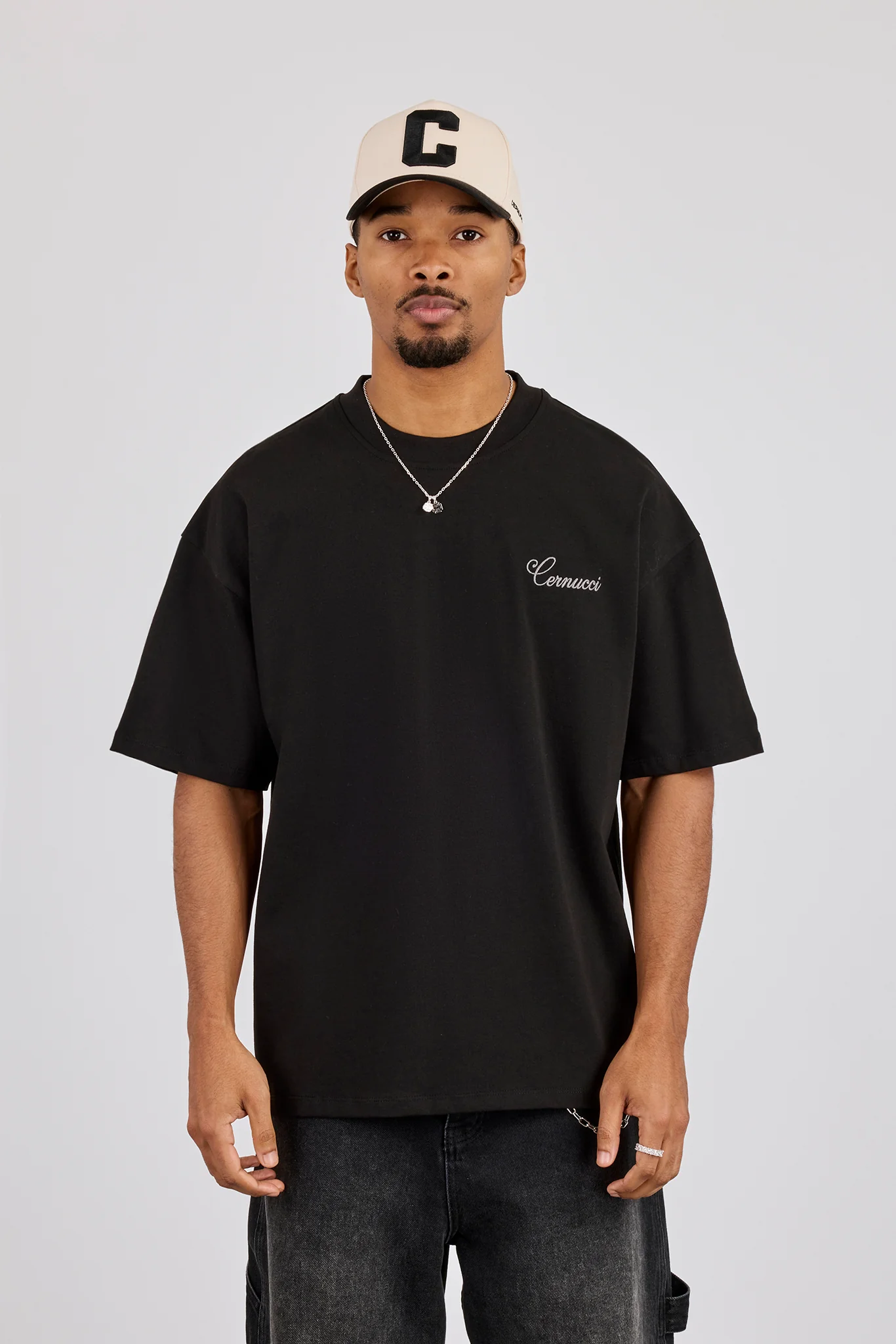 Oversized Contrast Logo T-Shirt - Black - Image 4