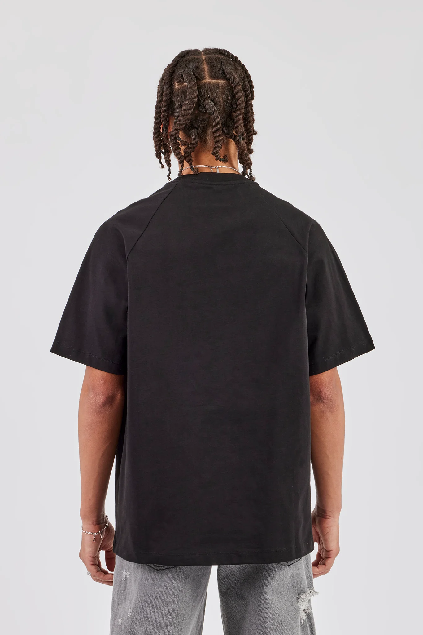 Oversized Raglan Logo T-Shirt - Black - Image 3