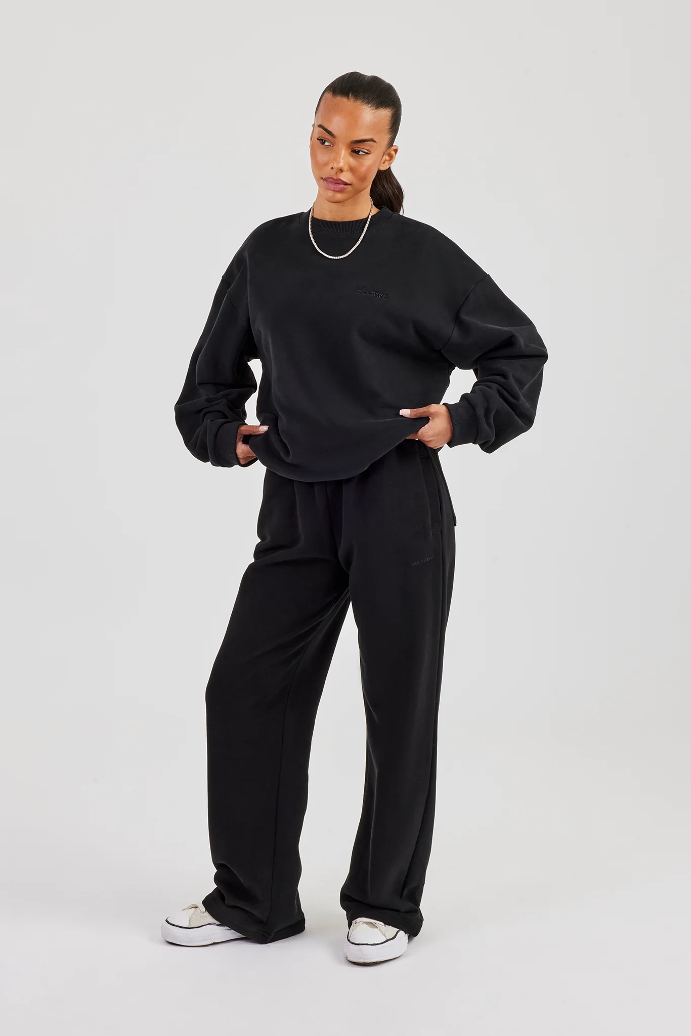 Oversized Sweater & Wide Leg Jogger - Black - Image 4