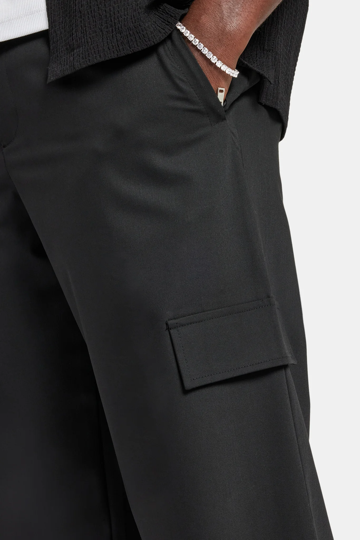 Relaxed Cargo Trouser - Black - Image 2