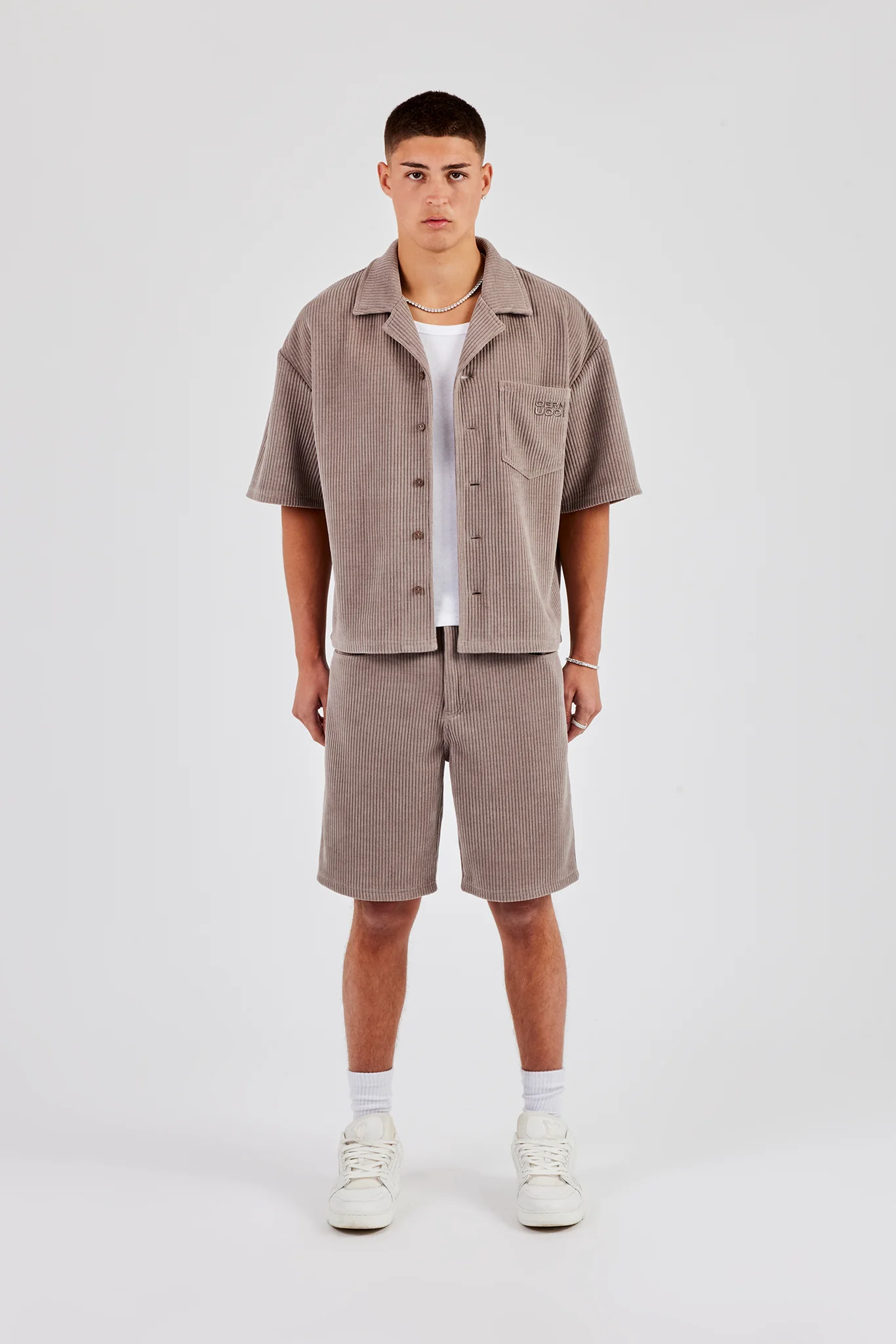 Relaxed Cord Short - Taupe - Image 4