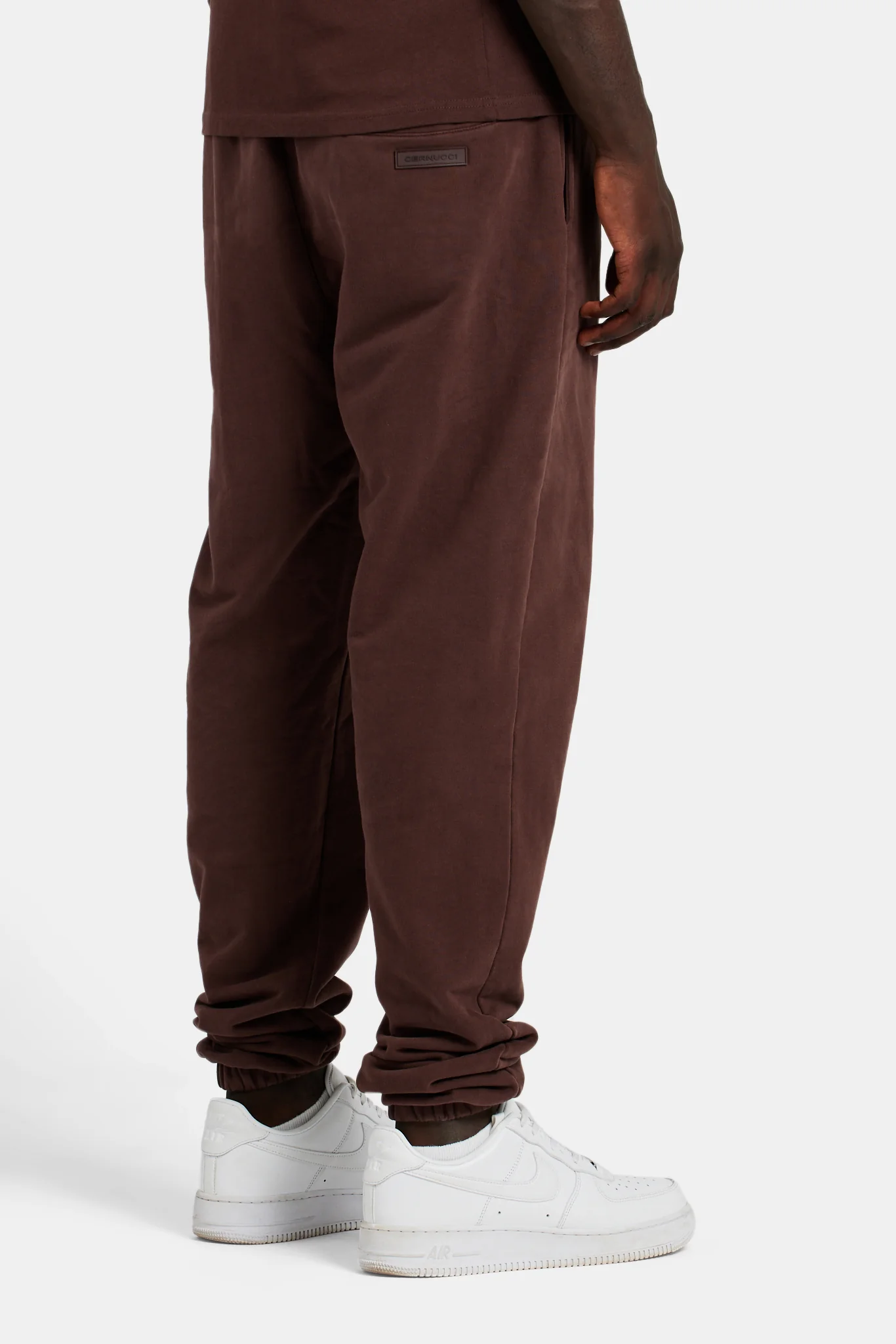 Relaxed Cuffed Jogger - Chestnut - Image 5