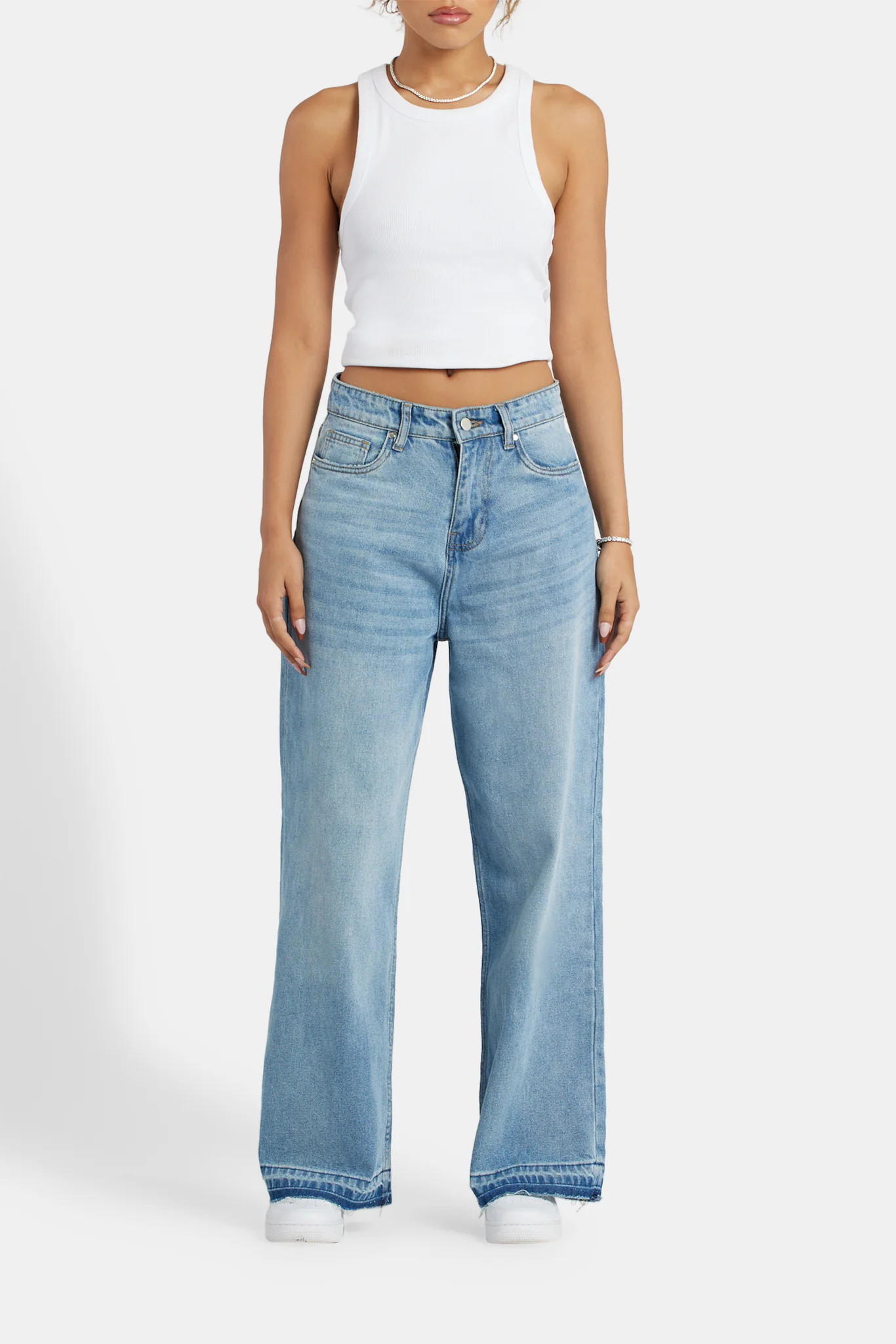 Relaxed Fit Raw Hem Jeans - Light Blue - Image 4
