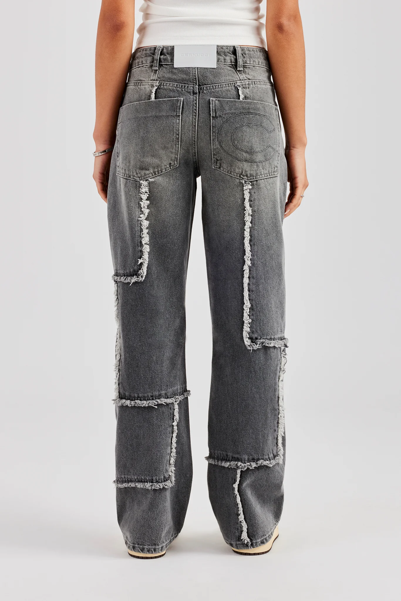Relaxed Raw Edge Detail Jeans - Washed Grey - Image 3
