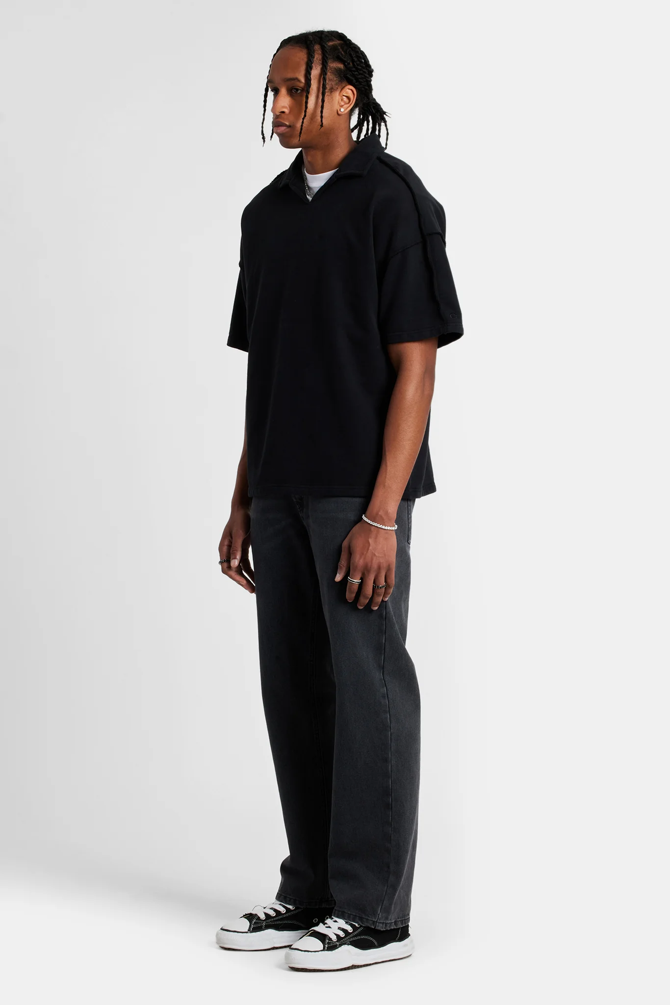 Short Sleeve Exposed Seam Collared Sweatshirt - Black - Image 6