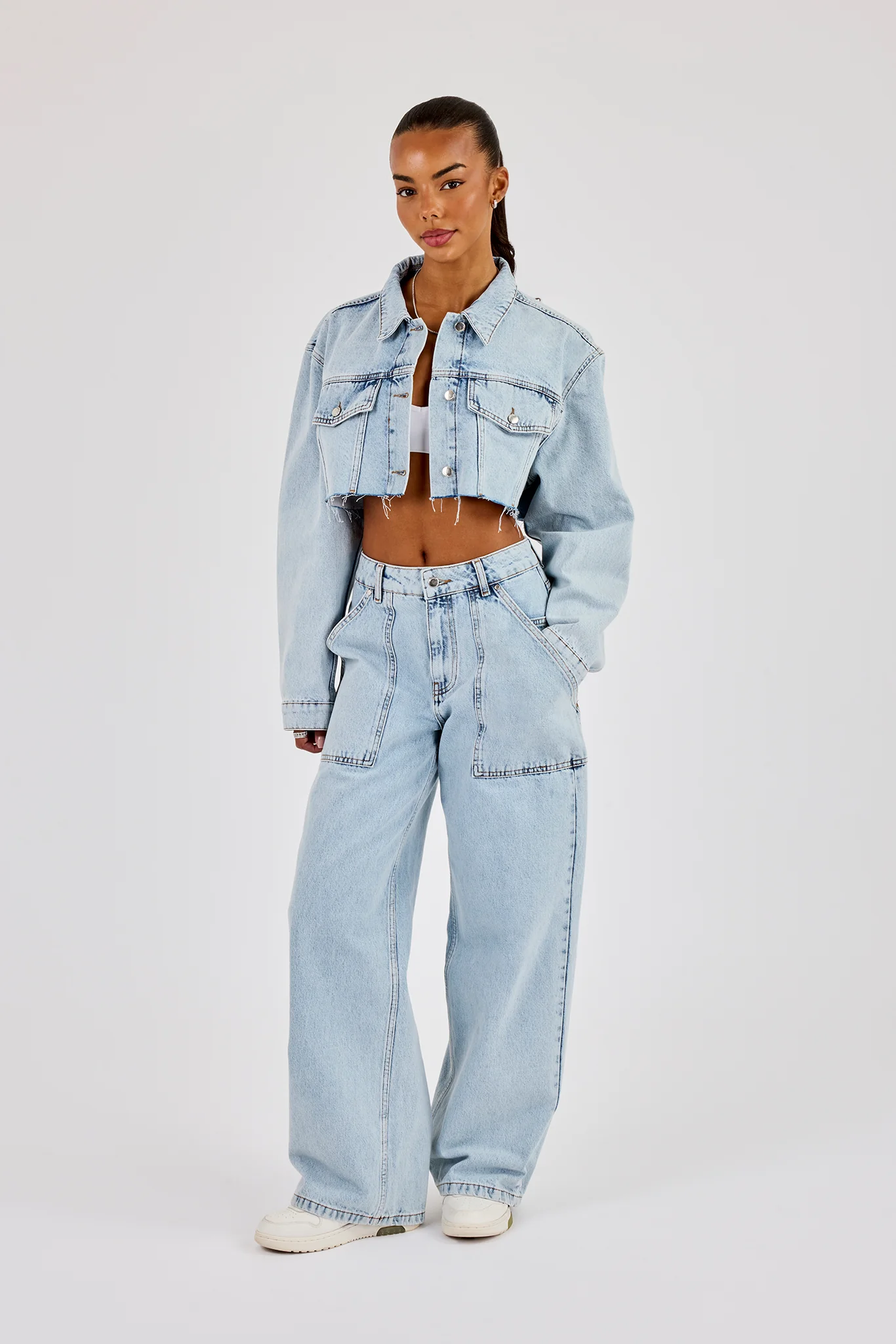 Super Cropped Denim Jacket - Light Blue - Image 4