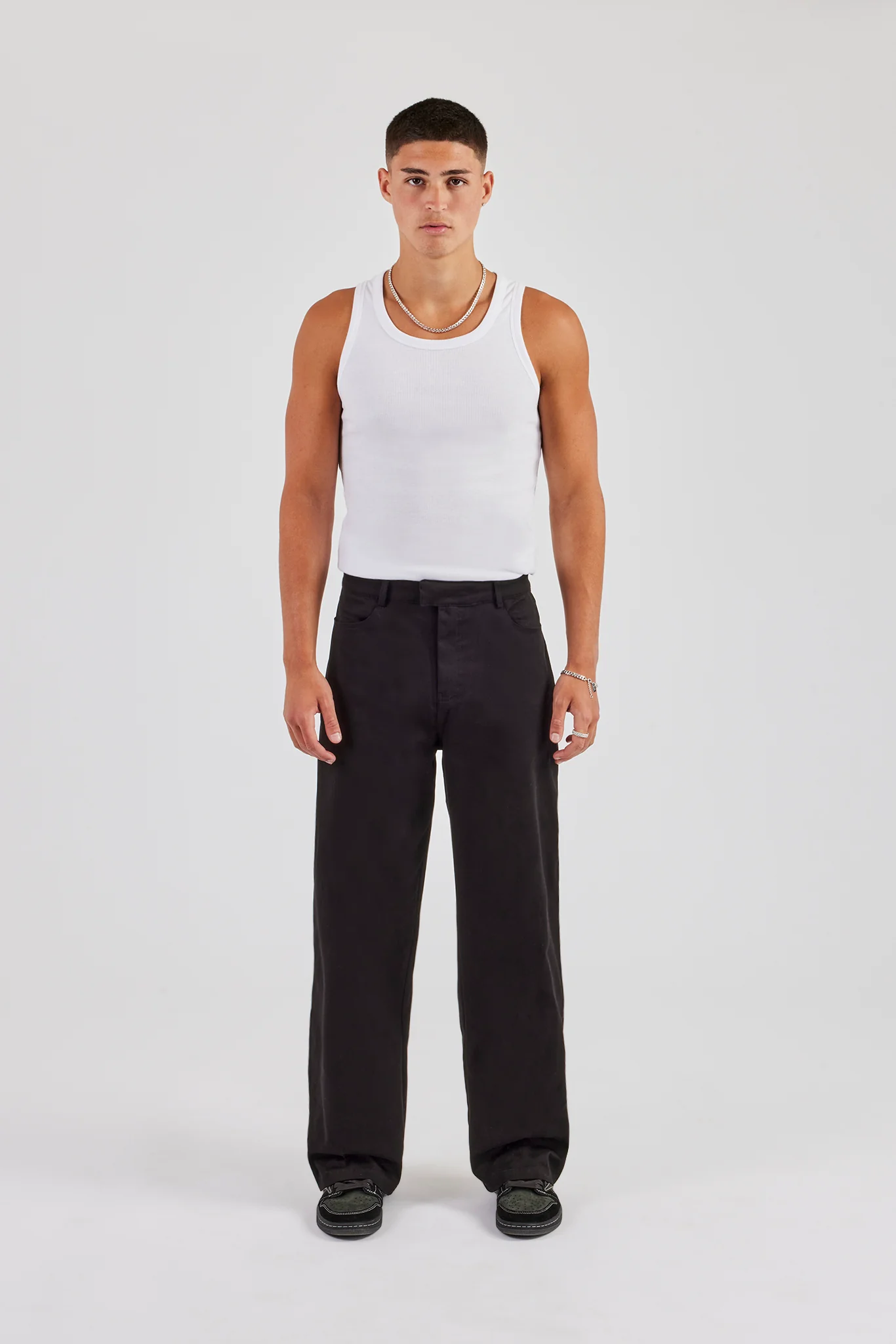 Tailored Relaxed Trouser - Black - Image 6