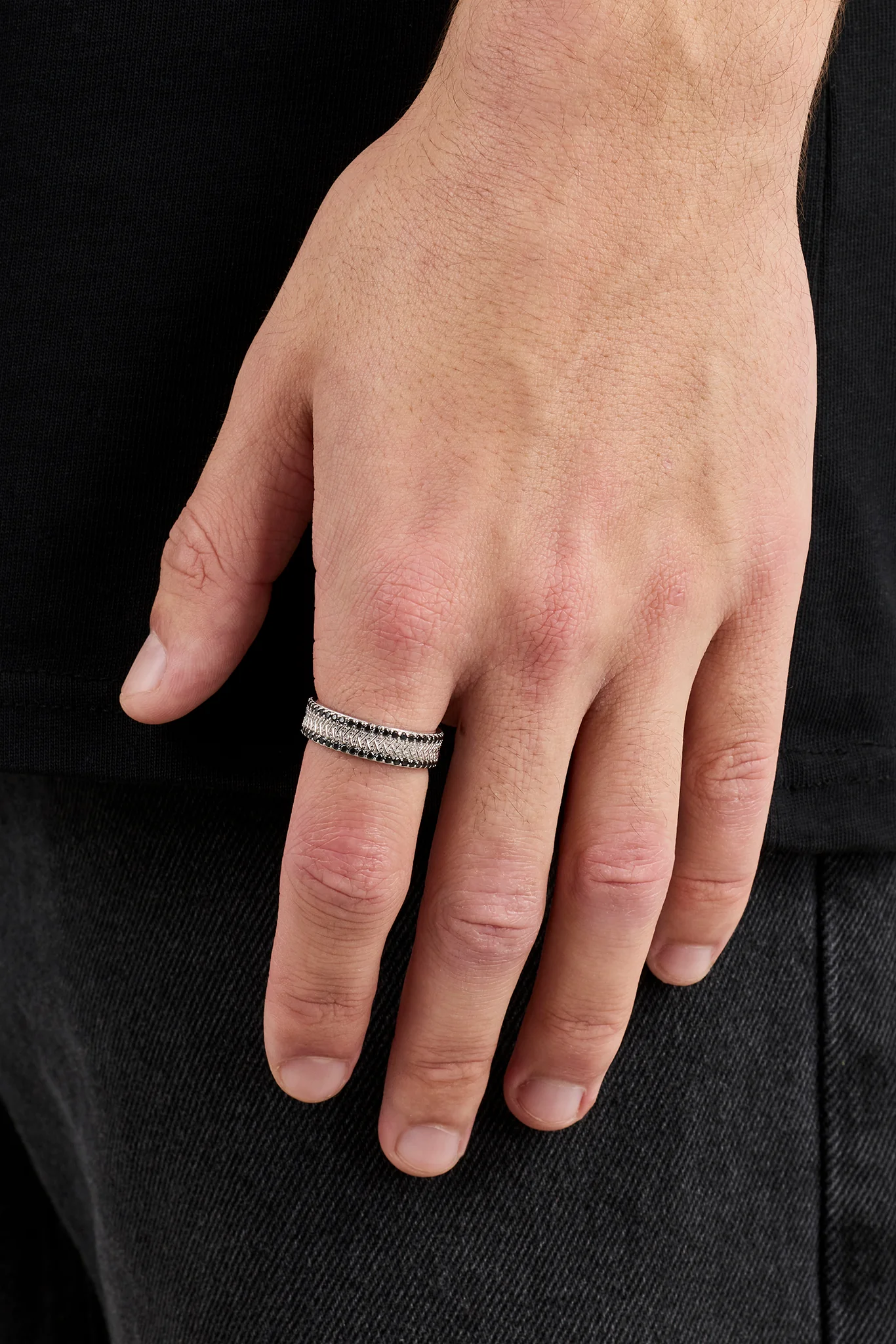 Textured & Black Iced Band Ring - 6mm - White Gold - Image 2