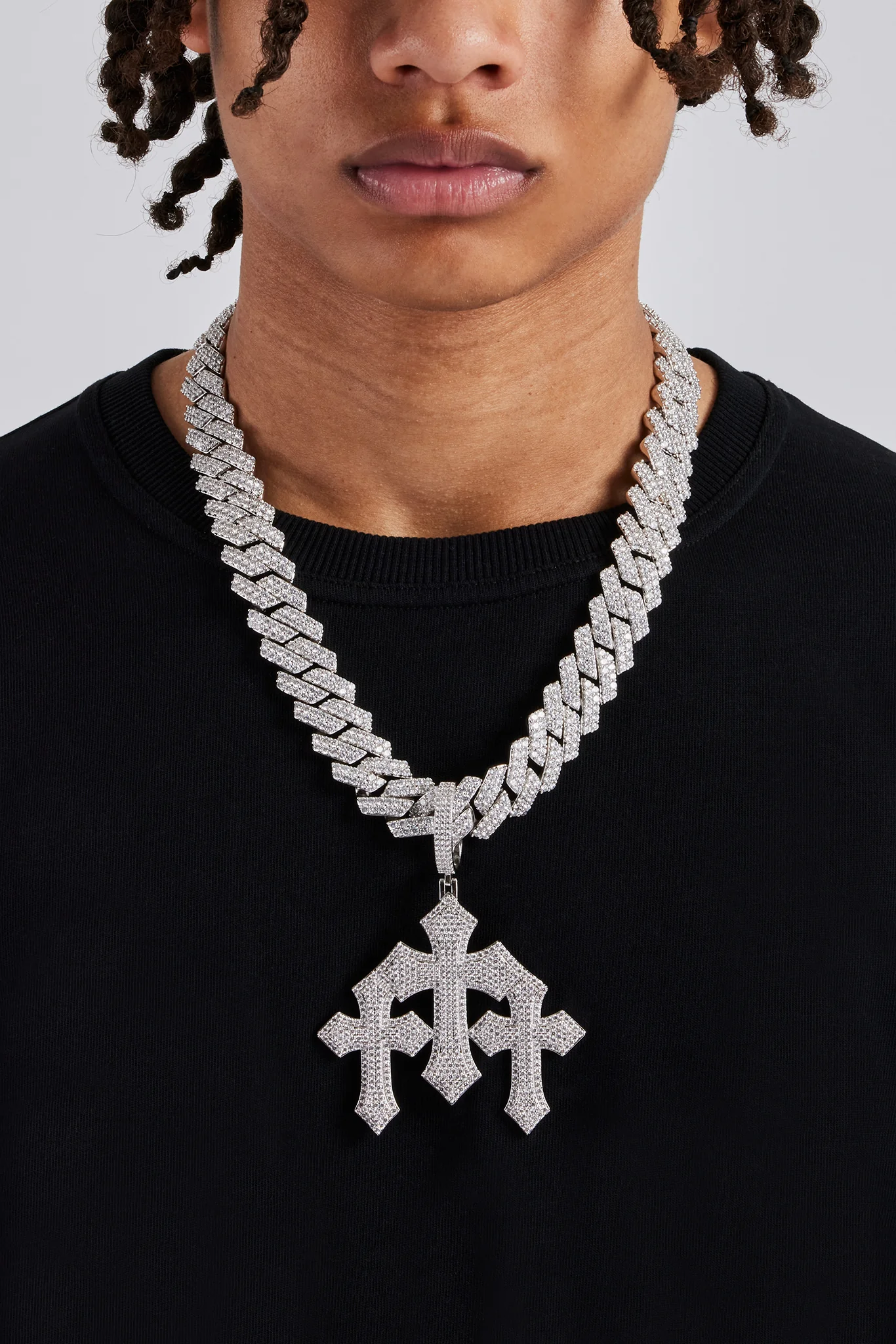 Triple Cross Pendant & 19mm Prong Cuban Chain