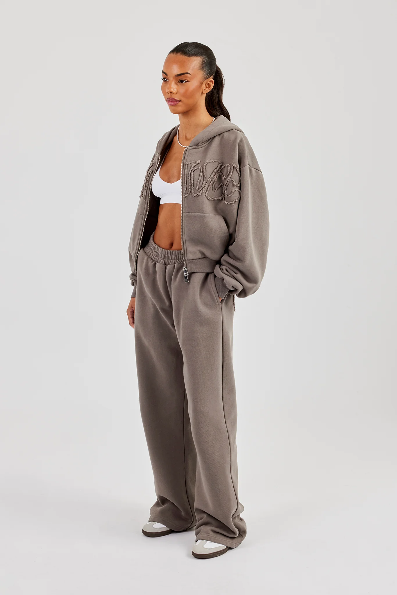Washed Applique Logo Boxy Zip Through Hoodie & Wide Leg Jogger - Grey - Image 3