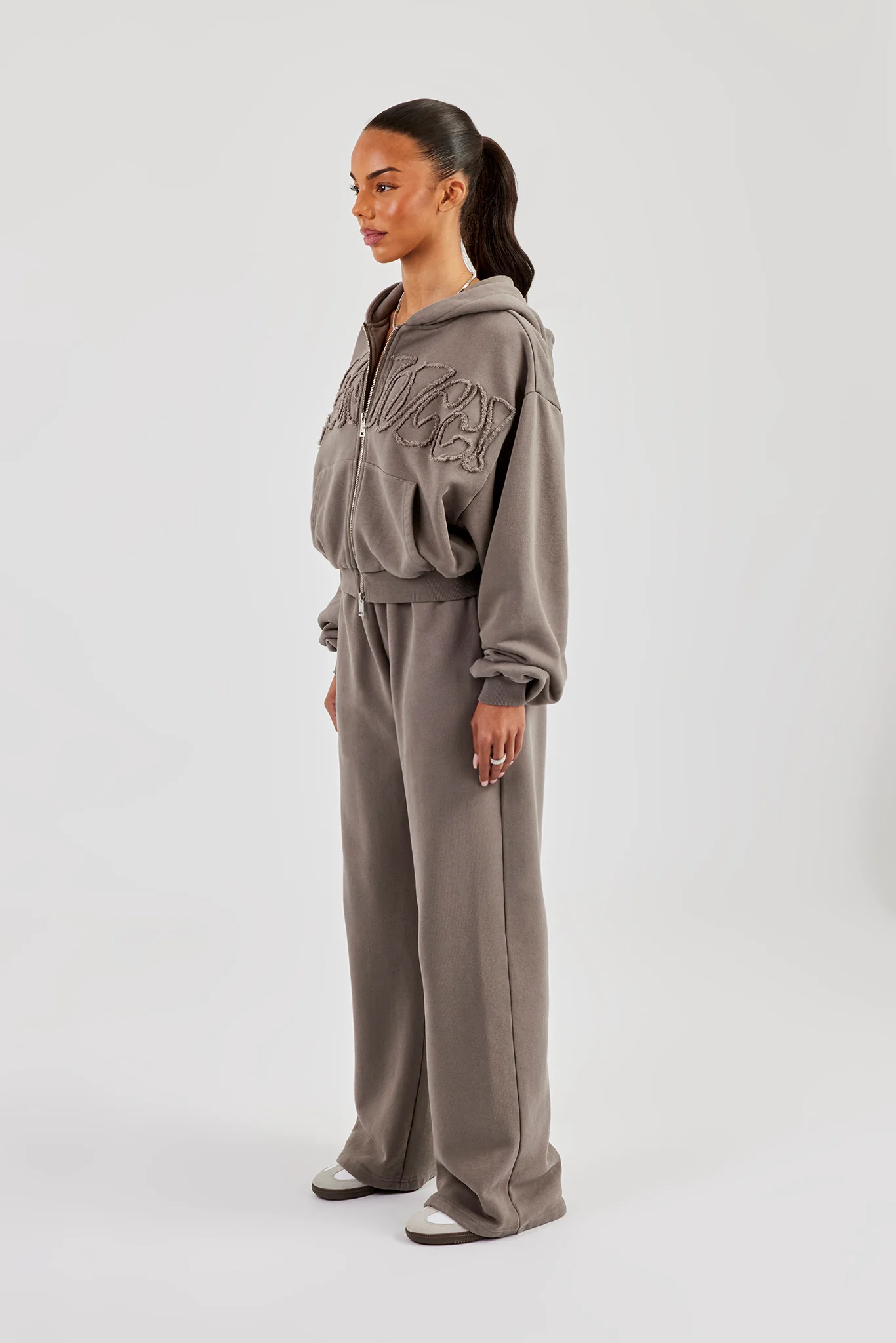 Washed Applique Logo Boxy Zip Through Hoodie & Wide Leg Jogger - Grey - Image 4
