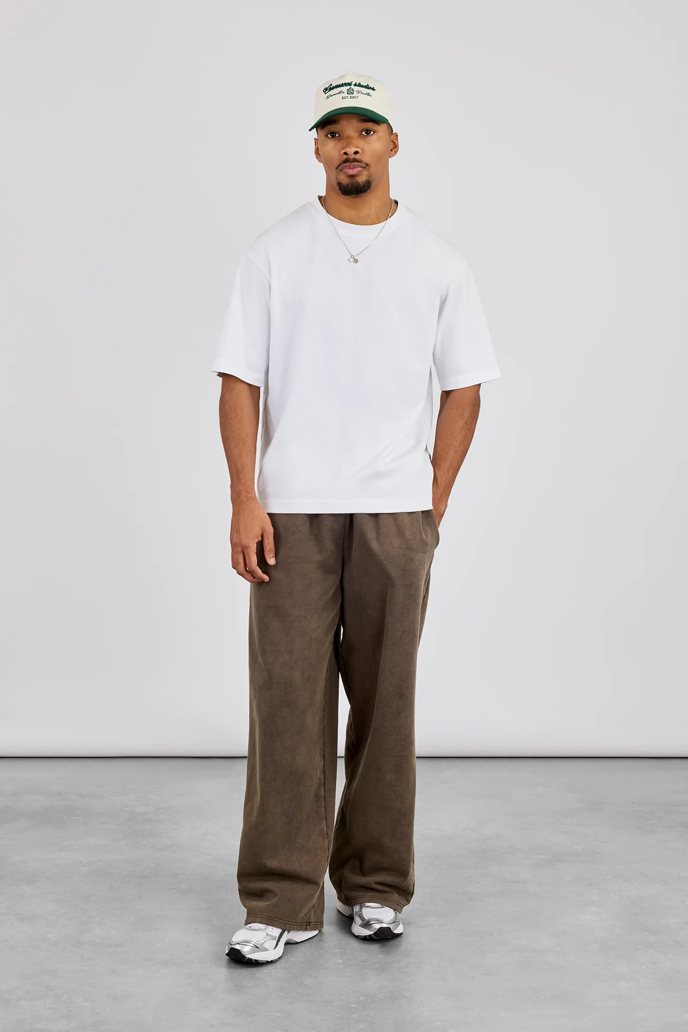 Washed Baggy Jogger - Brown - Image 4